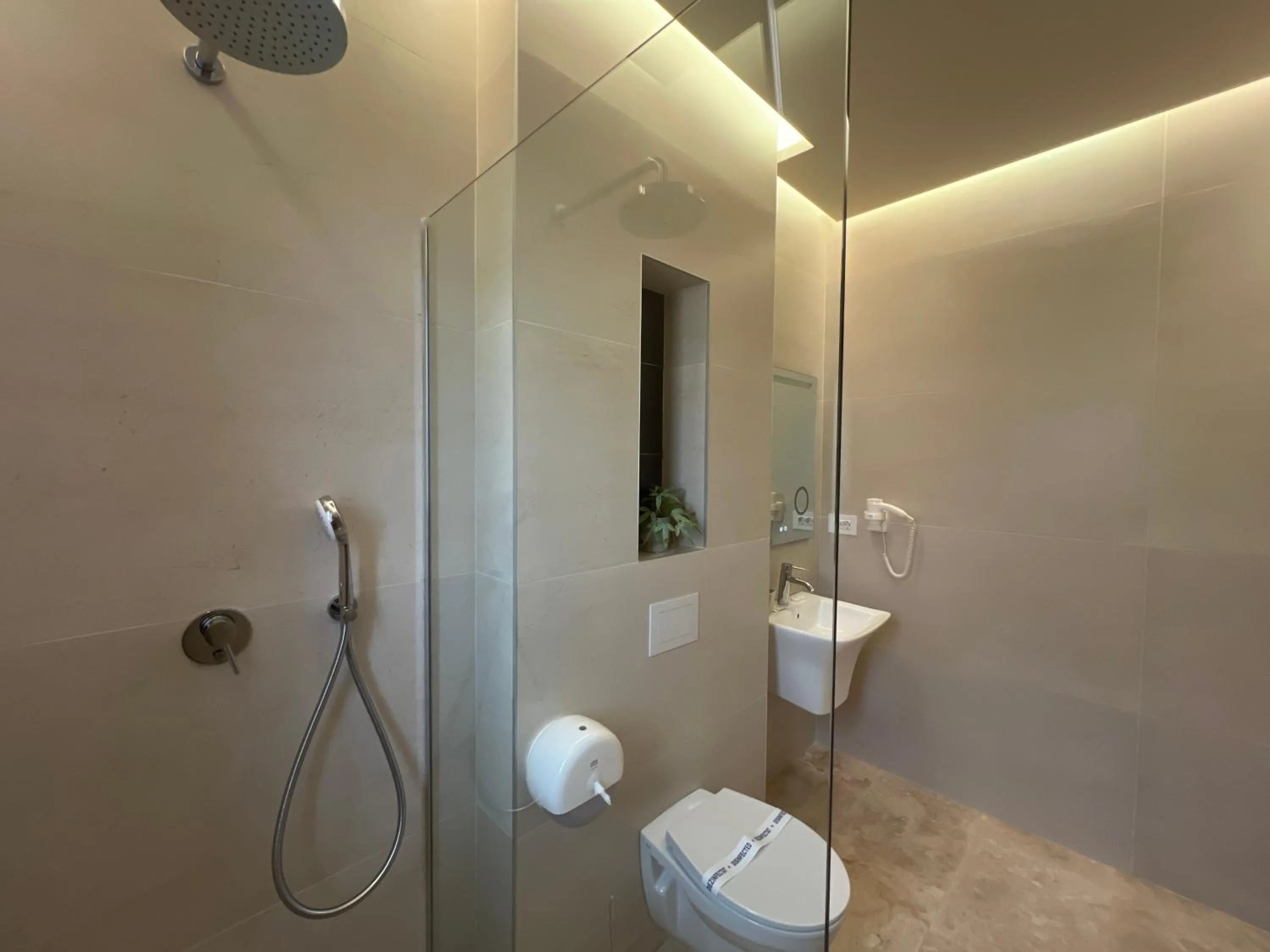 Shower in Vila Ducu - Adults Only ( +16 )