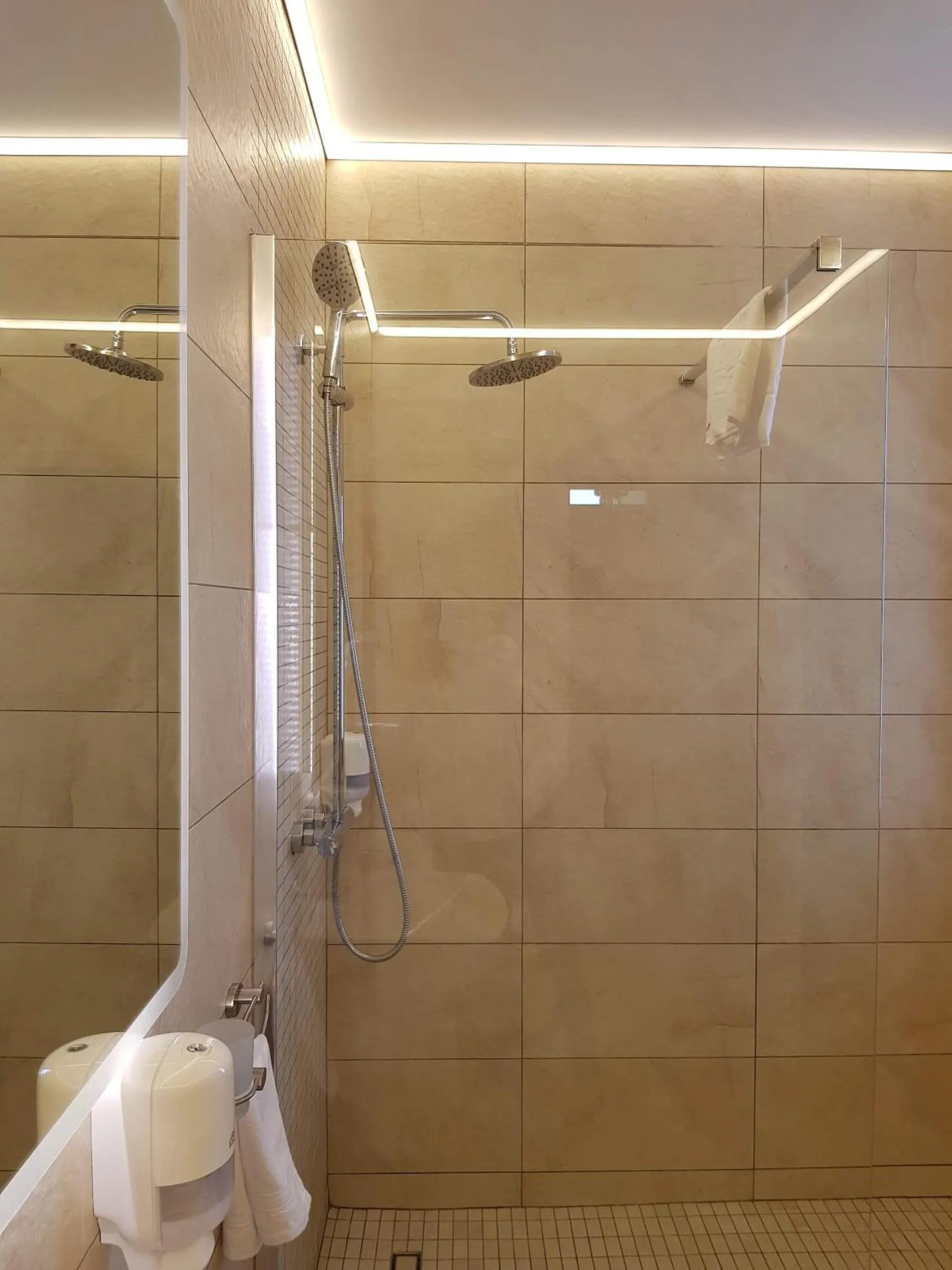 Shower in Vila Ducu - Adults Only ( +16 )