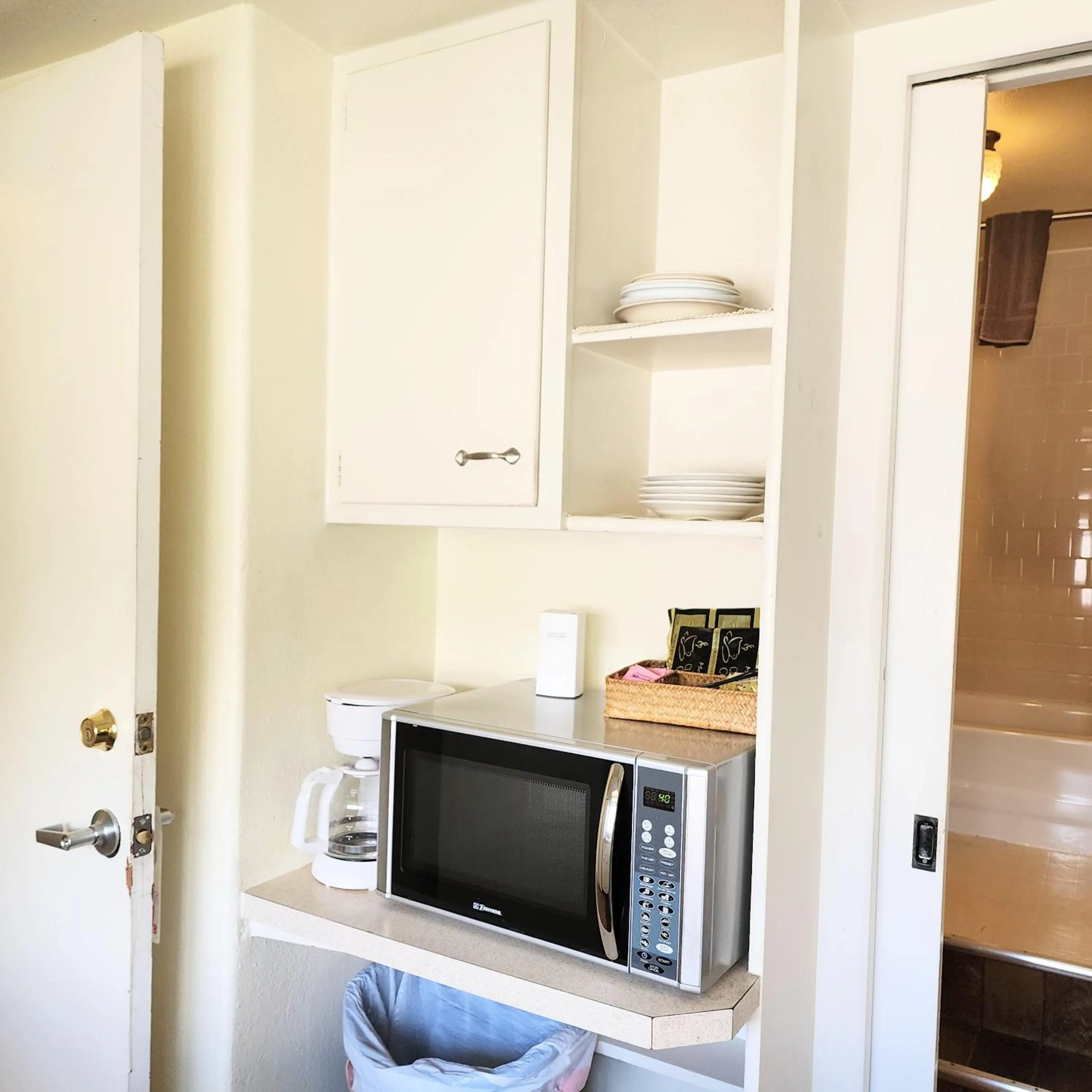 kitchen in Canyon Motel near Rocky Mountain National Park