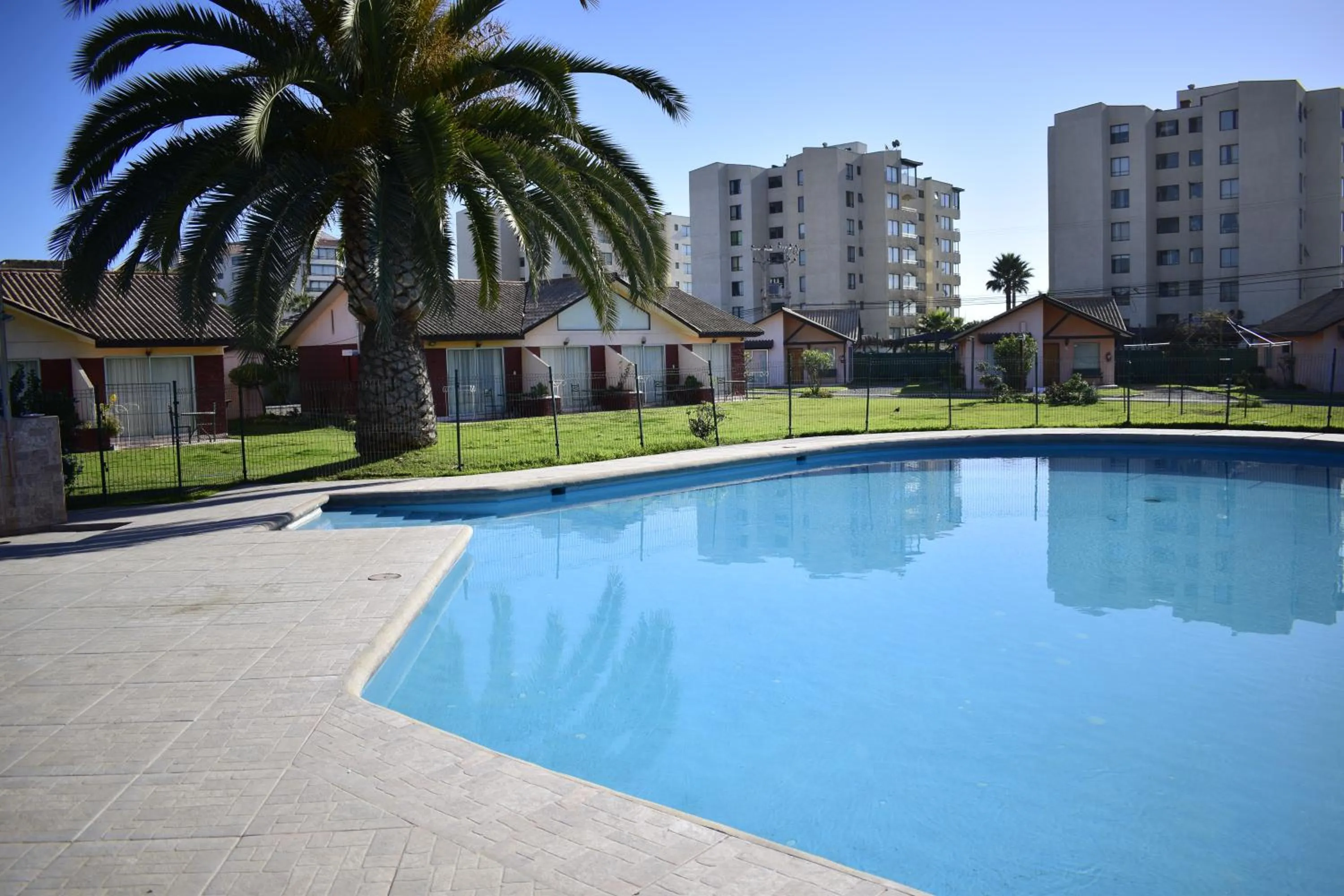 Swimming pool in Apart Hotel Y Cabanas Vegasur