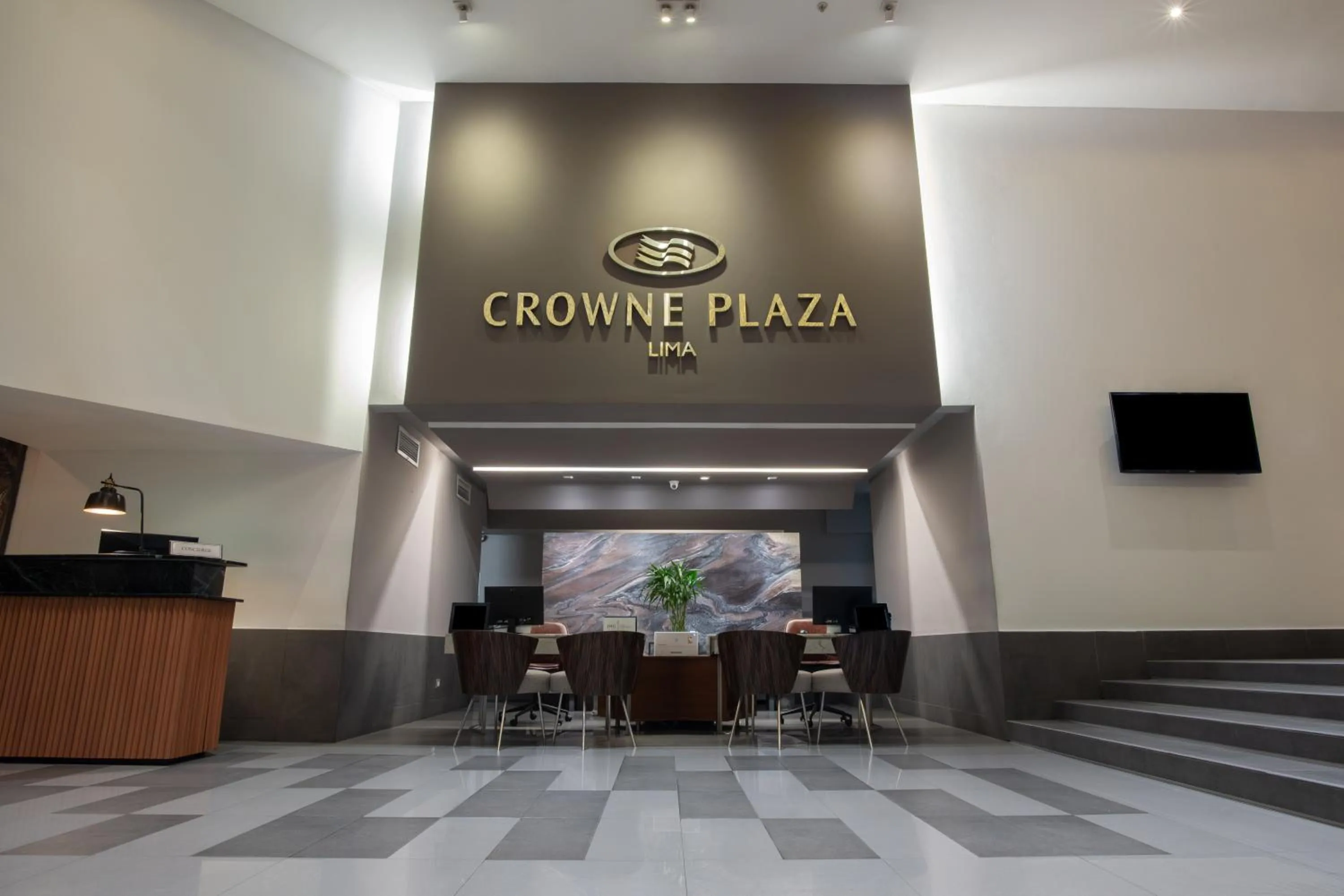 Lobby or reception in Crowne Plaza Lima by IHG