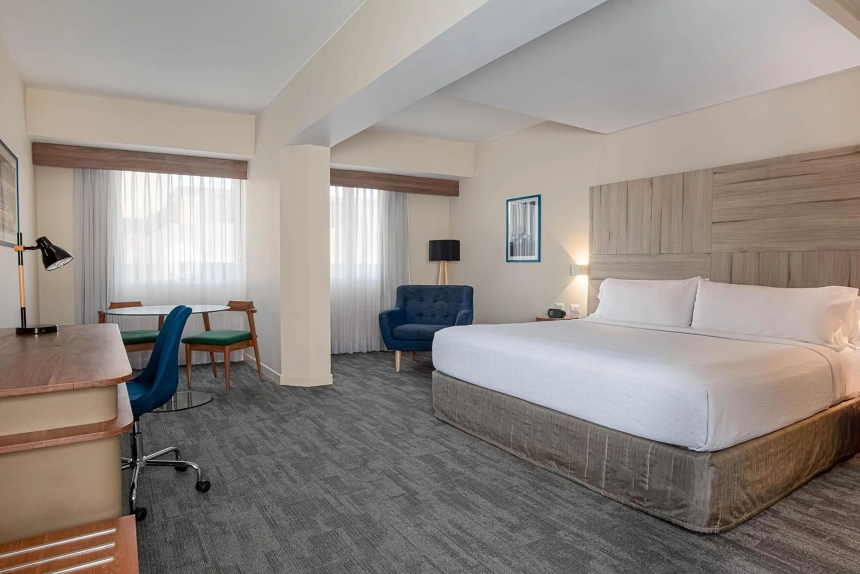 Bedroom, Bed in Crowne Plaza Lima by IHG