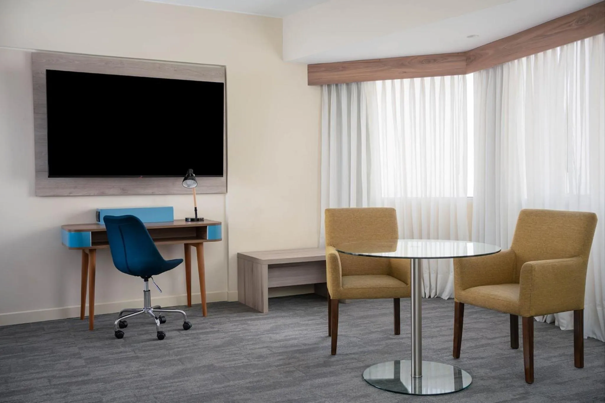 Photo of the whole room in Crowne Plaza Lima by IHG