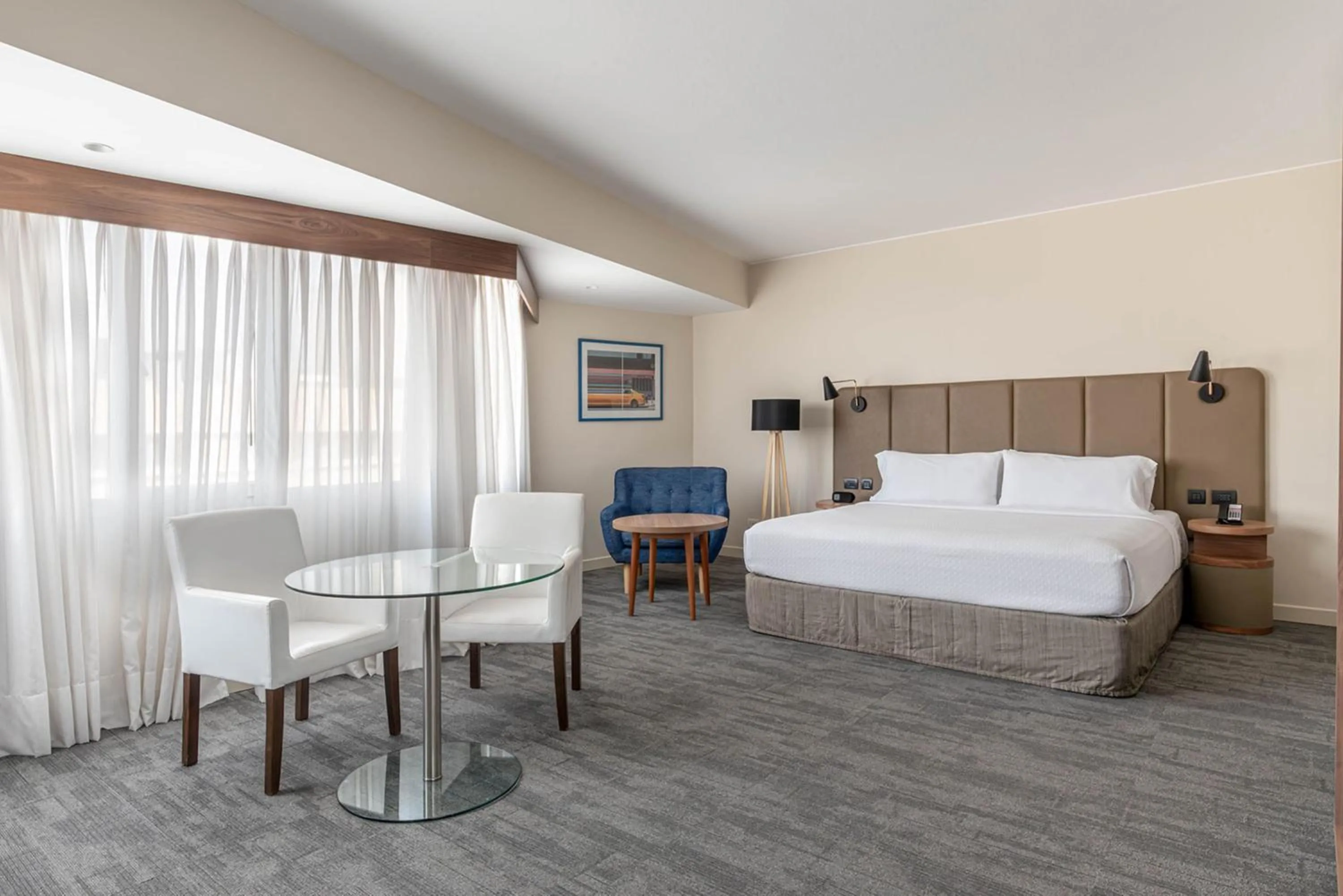 Photo of the whole room, Bed in Crowne Plaza Lima by IHG