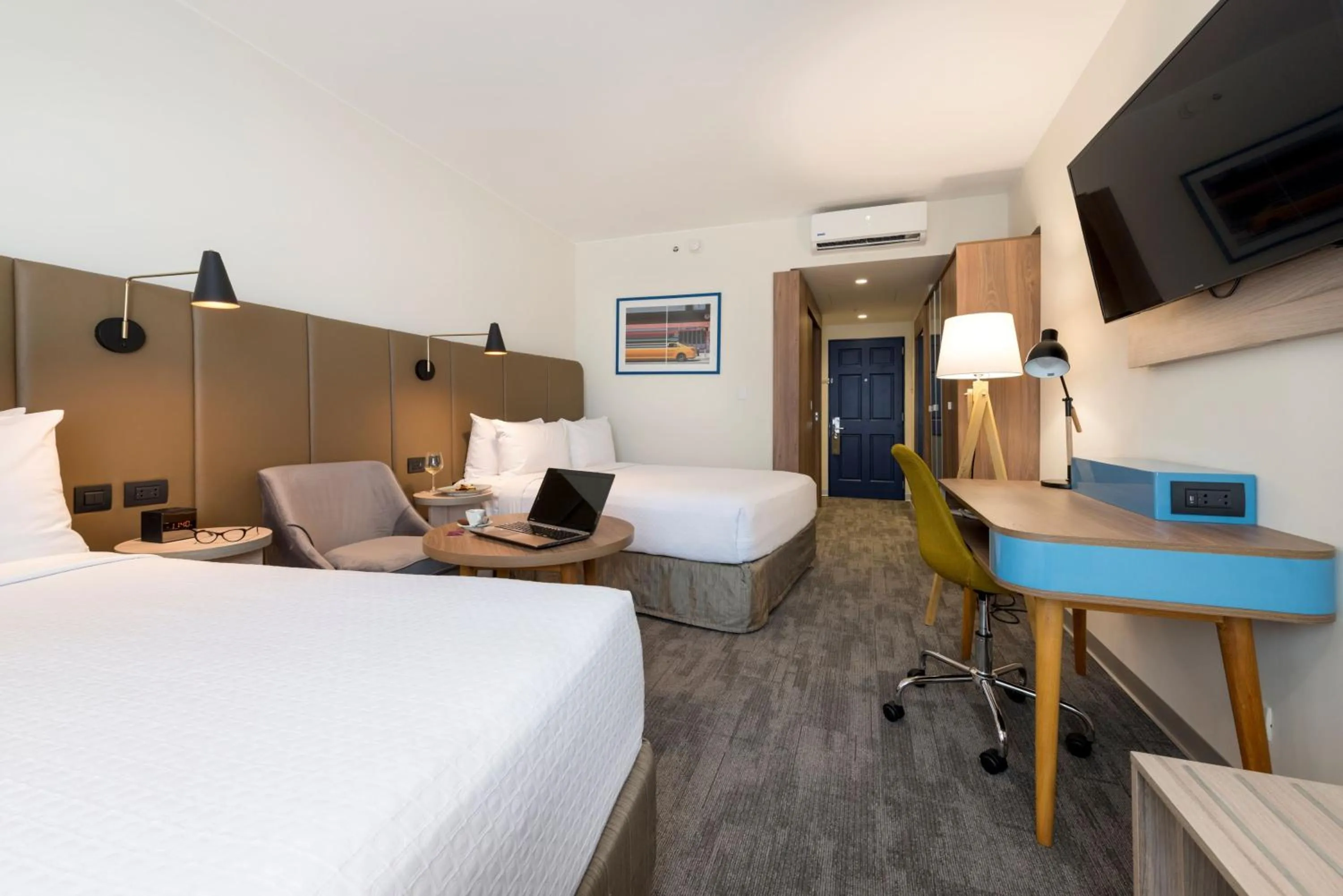 Photo of the whole room, Bed in Crowne Plaza Lima by IHG