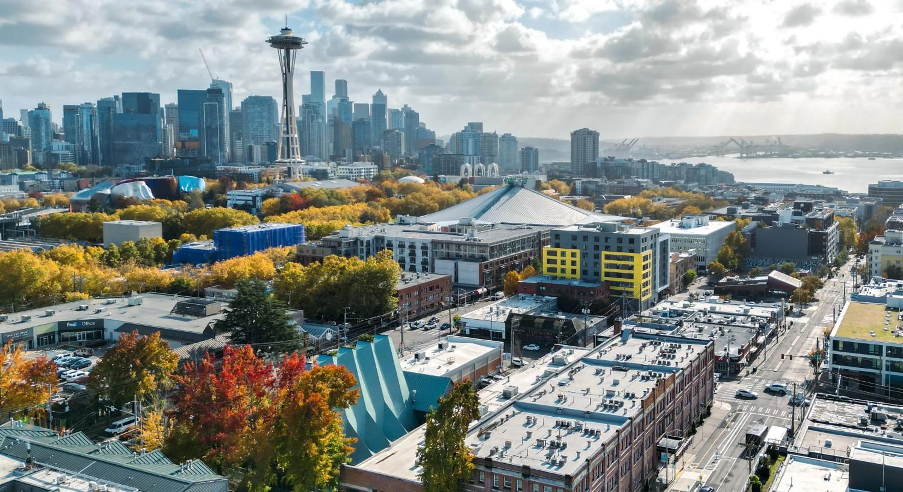 Neighbourhood in MarQueen Hotel - NEWLY RENOVATED