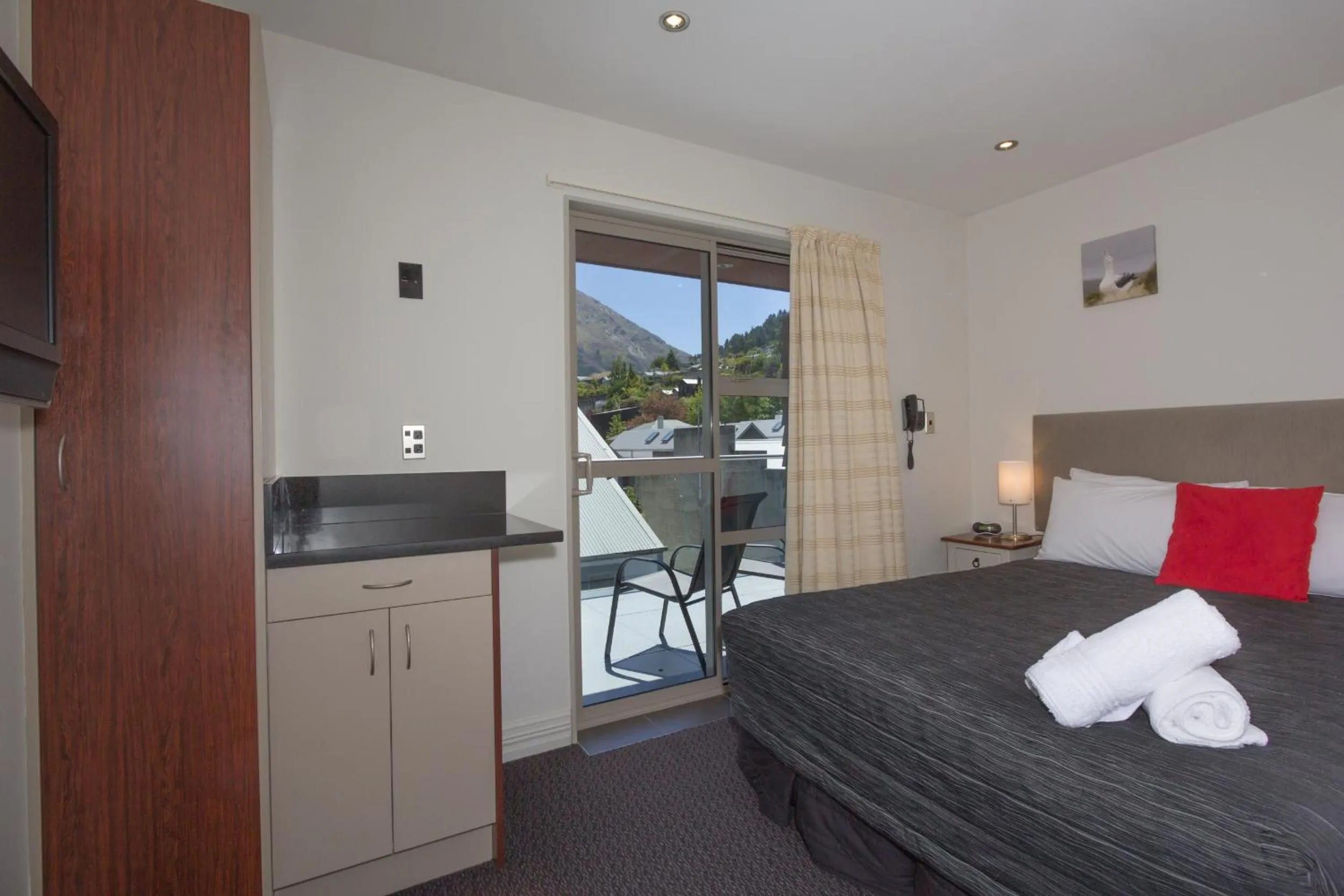 Bed in Autoline Motel Queenstown