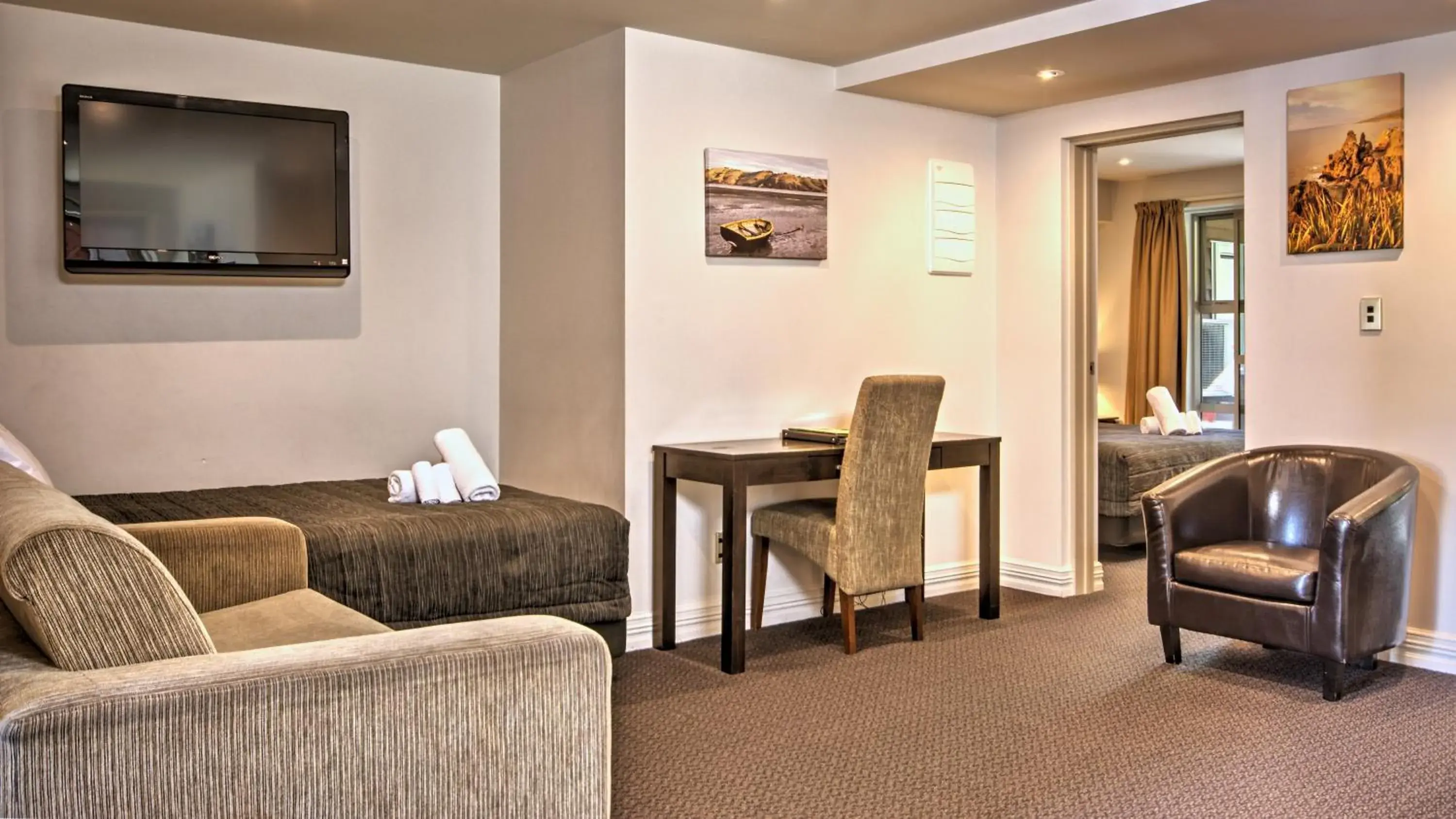 Two-Bedroom Apartment with Mountain View in Autoline Motel Queenstown Two-Bedroom Apartment with Mountain View in Autoline Motel Queenstown