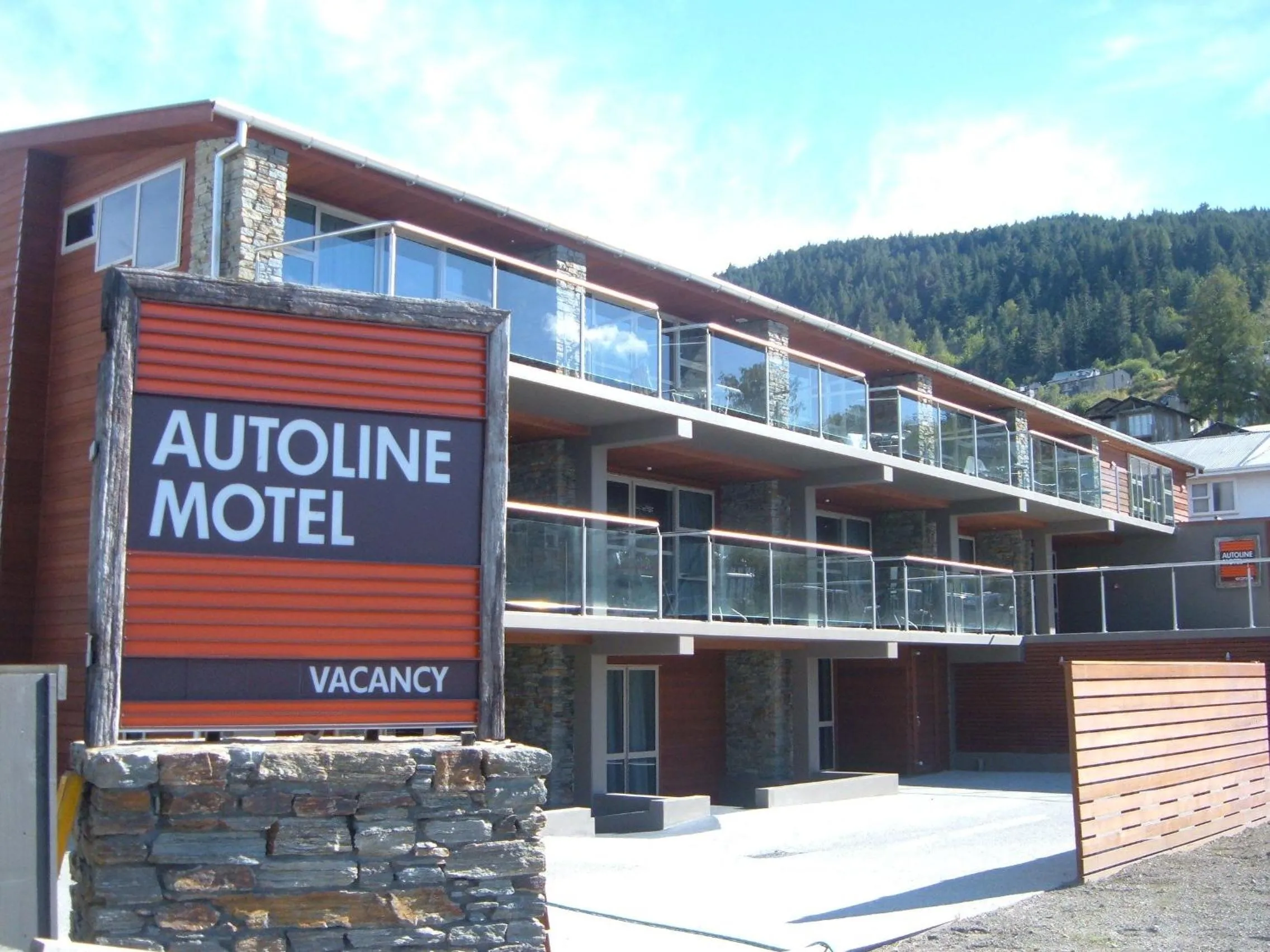 Facade/entrance in Autoline Motel Queenstown