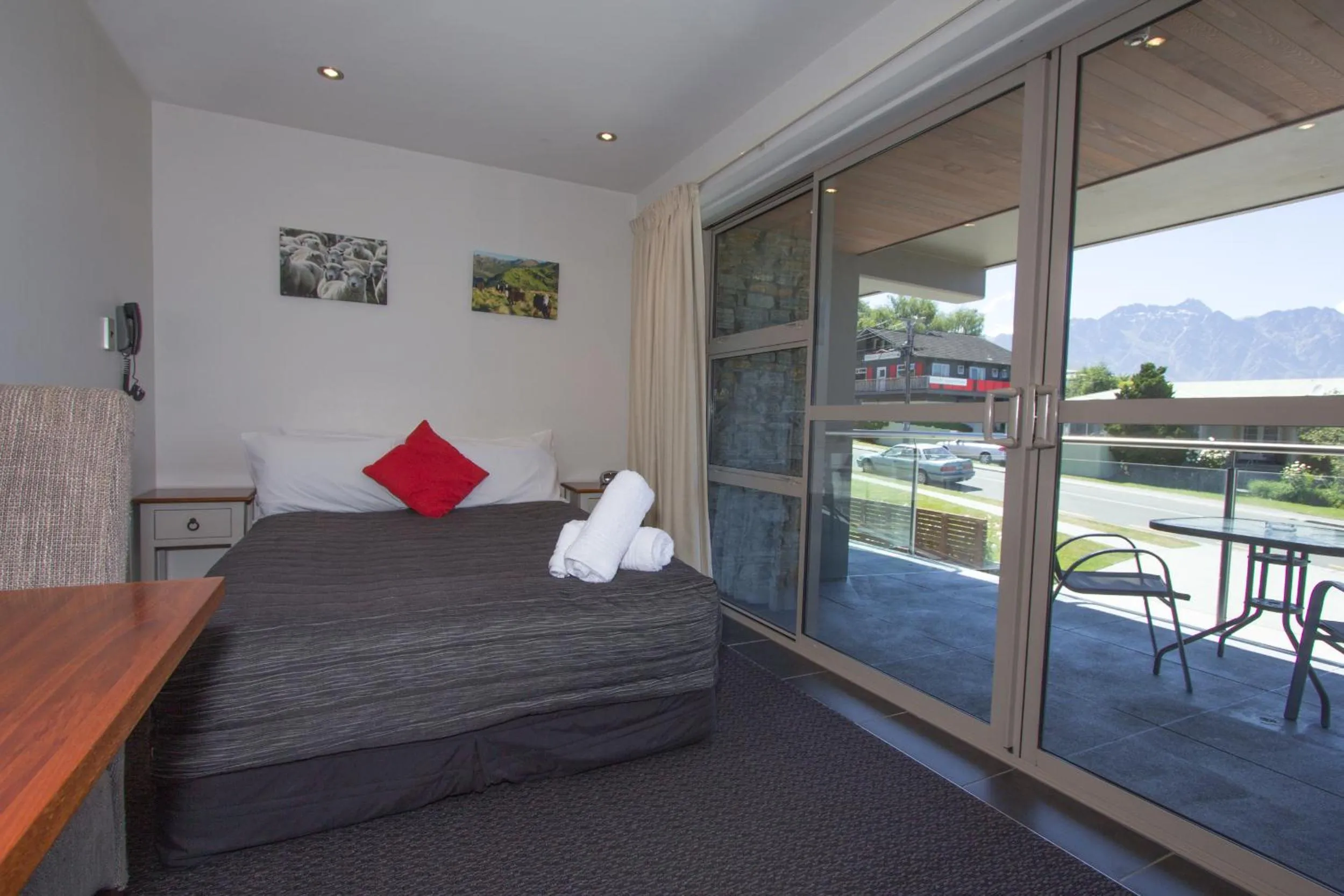 Bed in Autoline Motel Queenstown