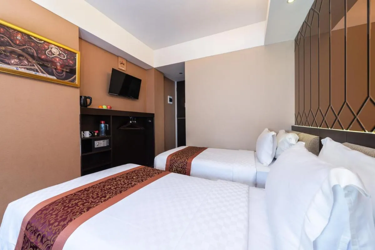 Bed in Favor Hotel Makassar City Center By LIFE