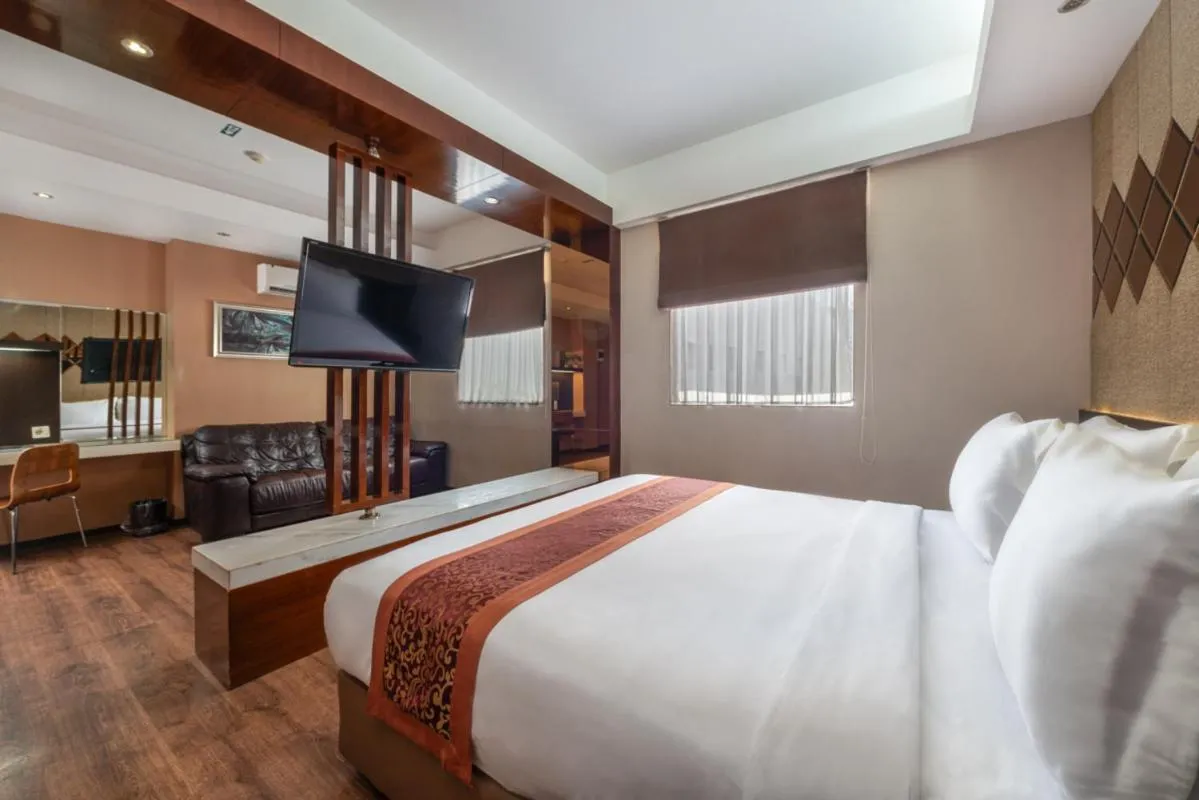 Bed in Favor Hotel Makassar City Center By LIFE