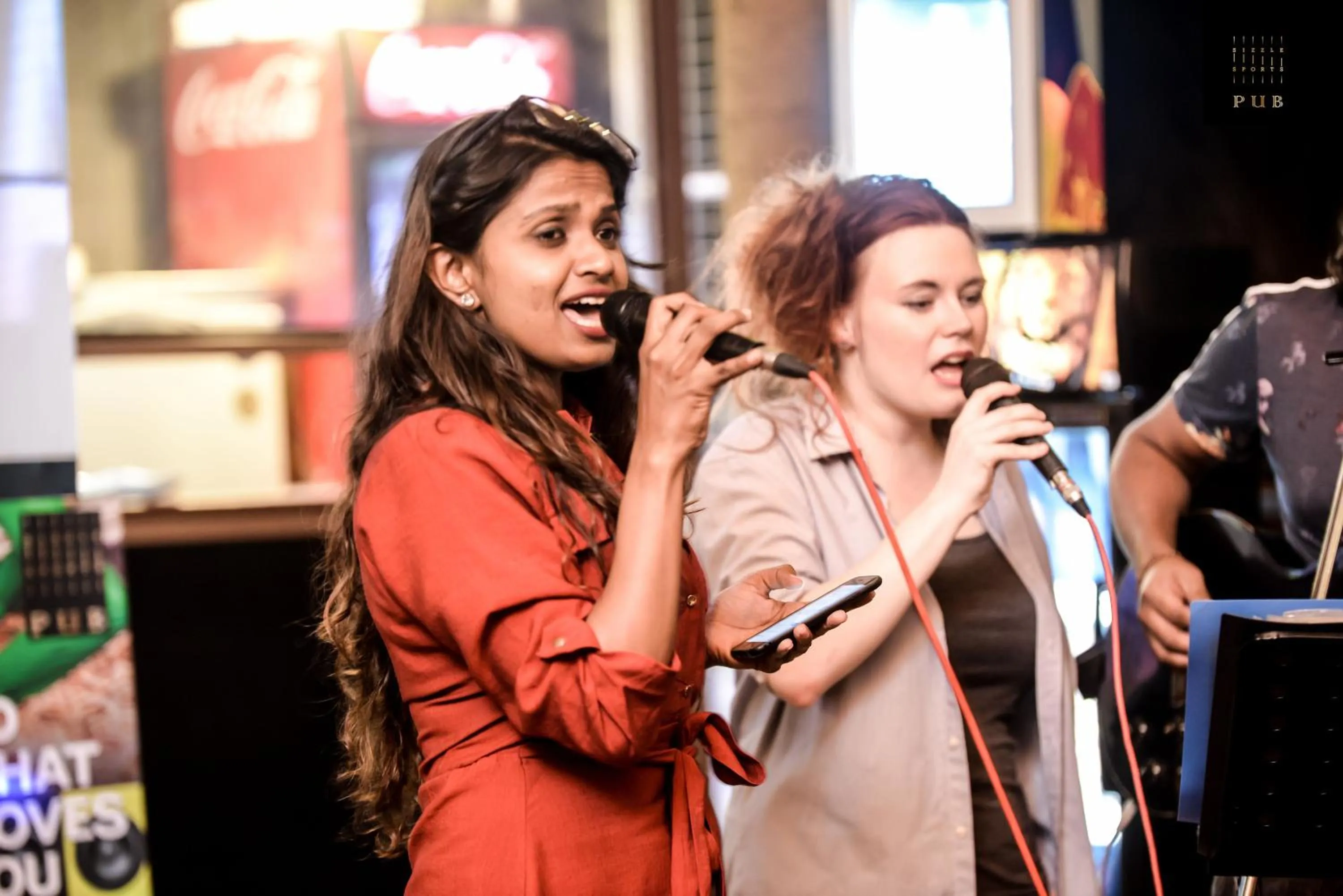 Karaoke in Hotel Sunray