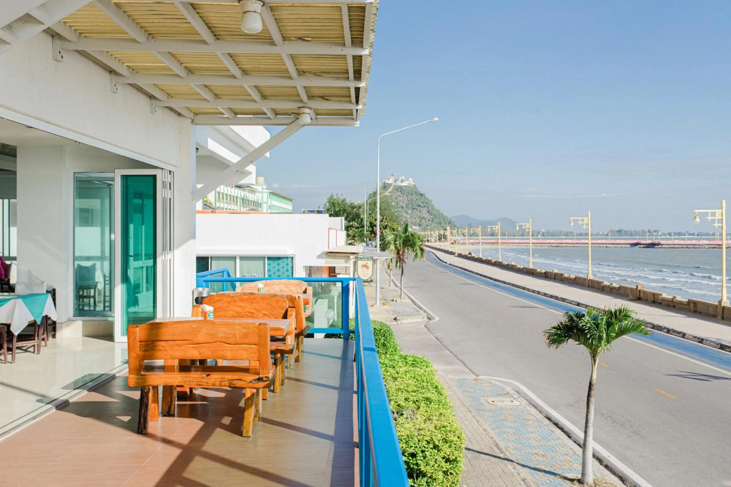 Restaurant/places to eat in Hadthong Hotel