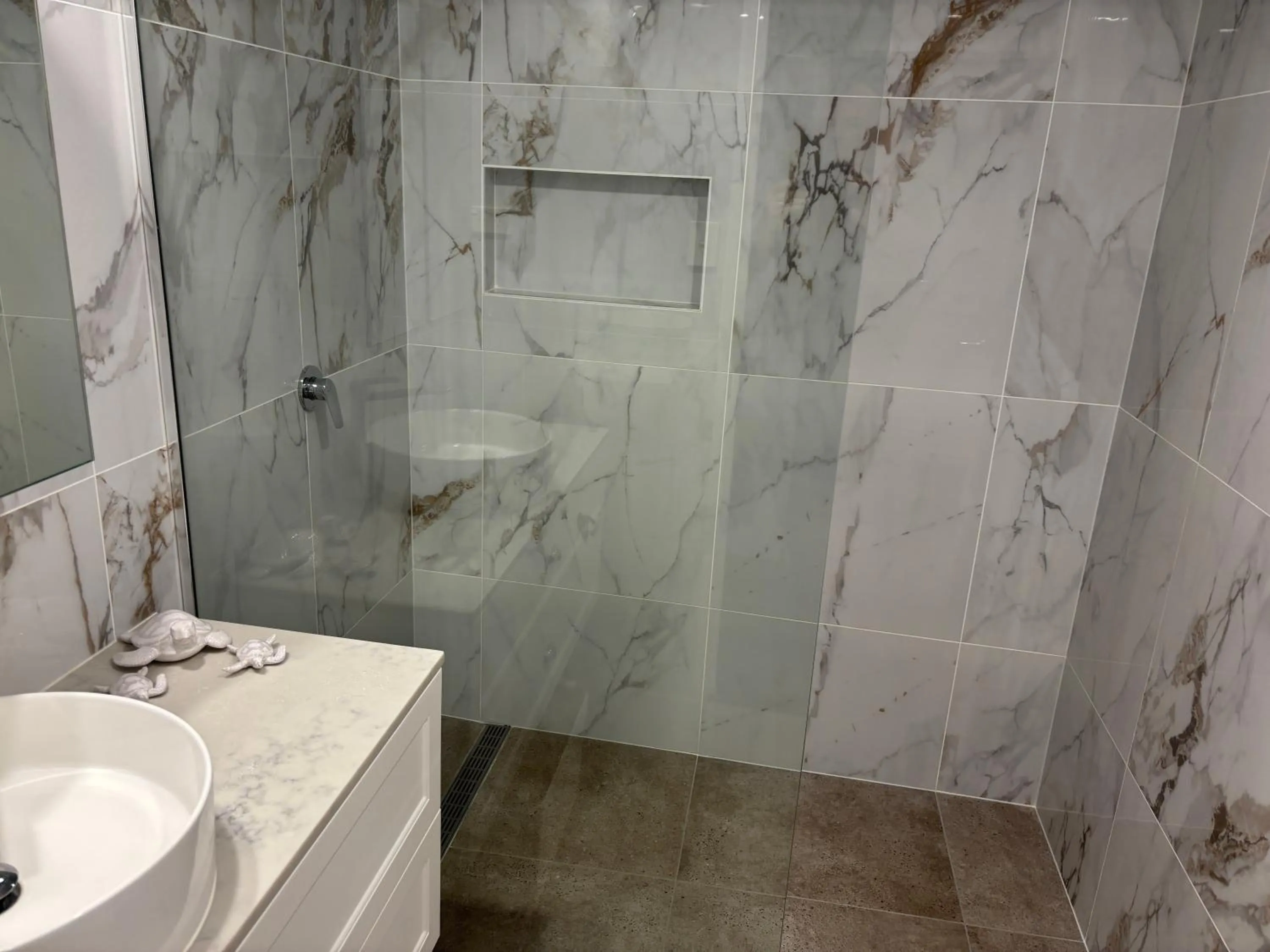 Aqua Promenade Beachfront Holiday Apartments