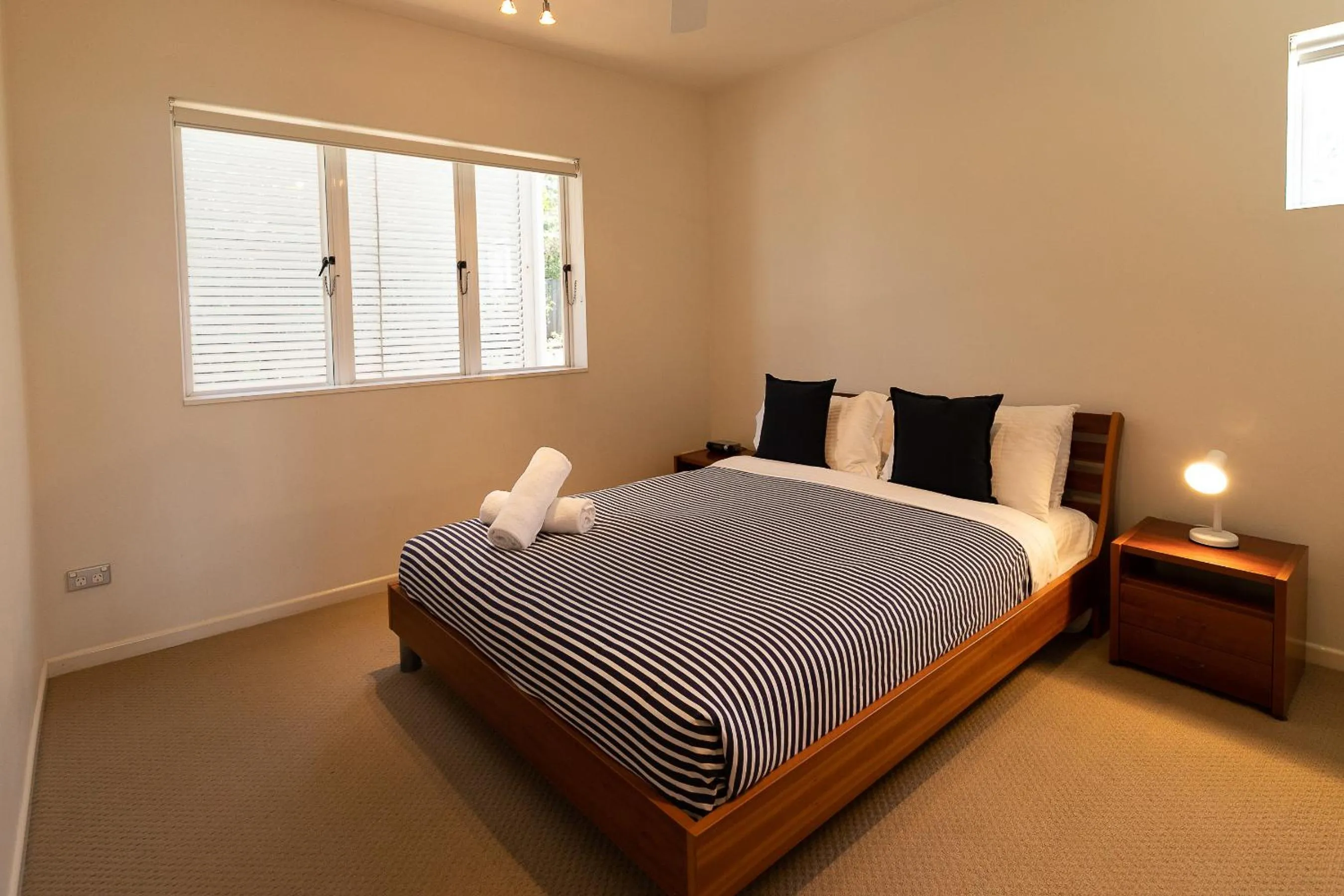 Bedroom, Bed in Aqua Promenade Beachfront Holiday Apartments