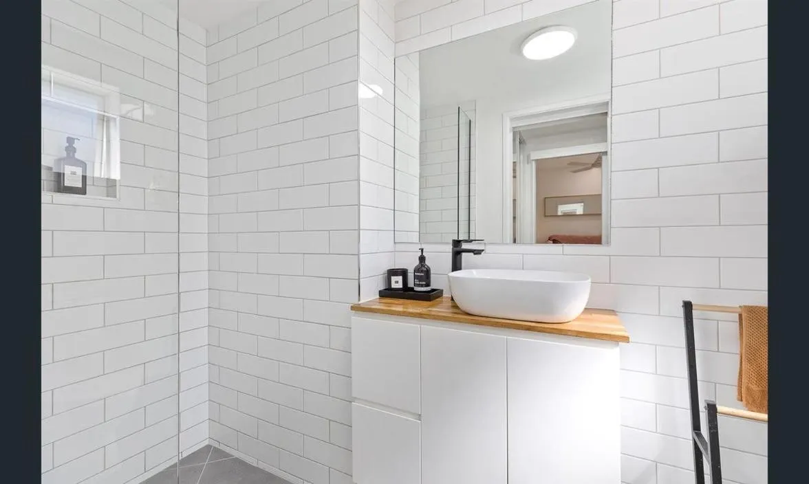 Aqua Promenade Beachfront Holiday Apartments