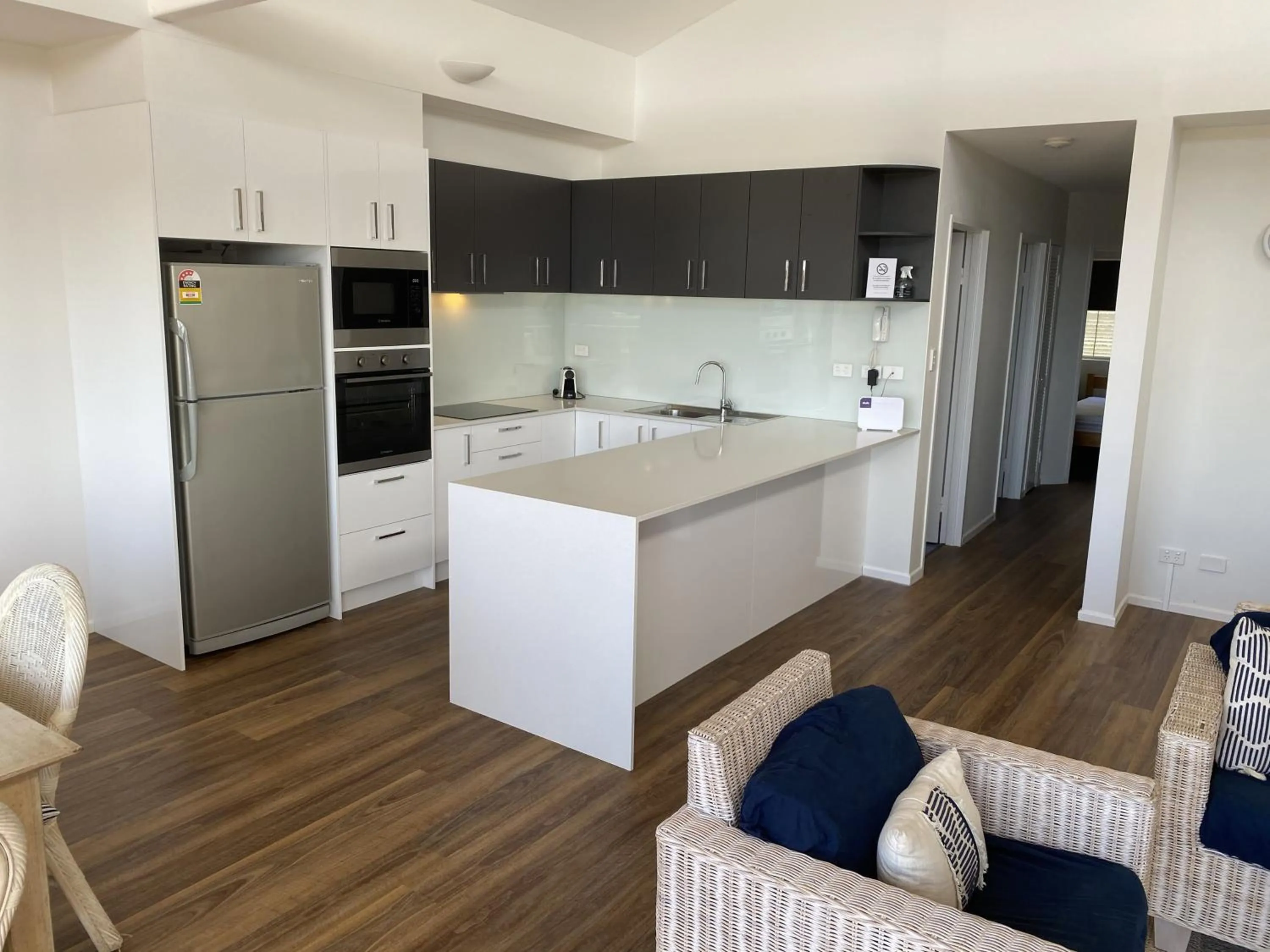 Aqua Promenade Beachfront Holiday Apartments