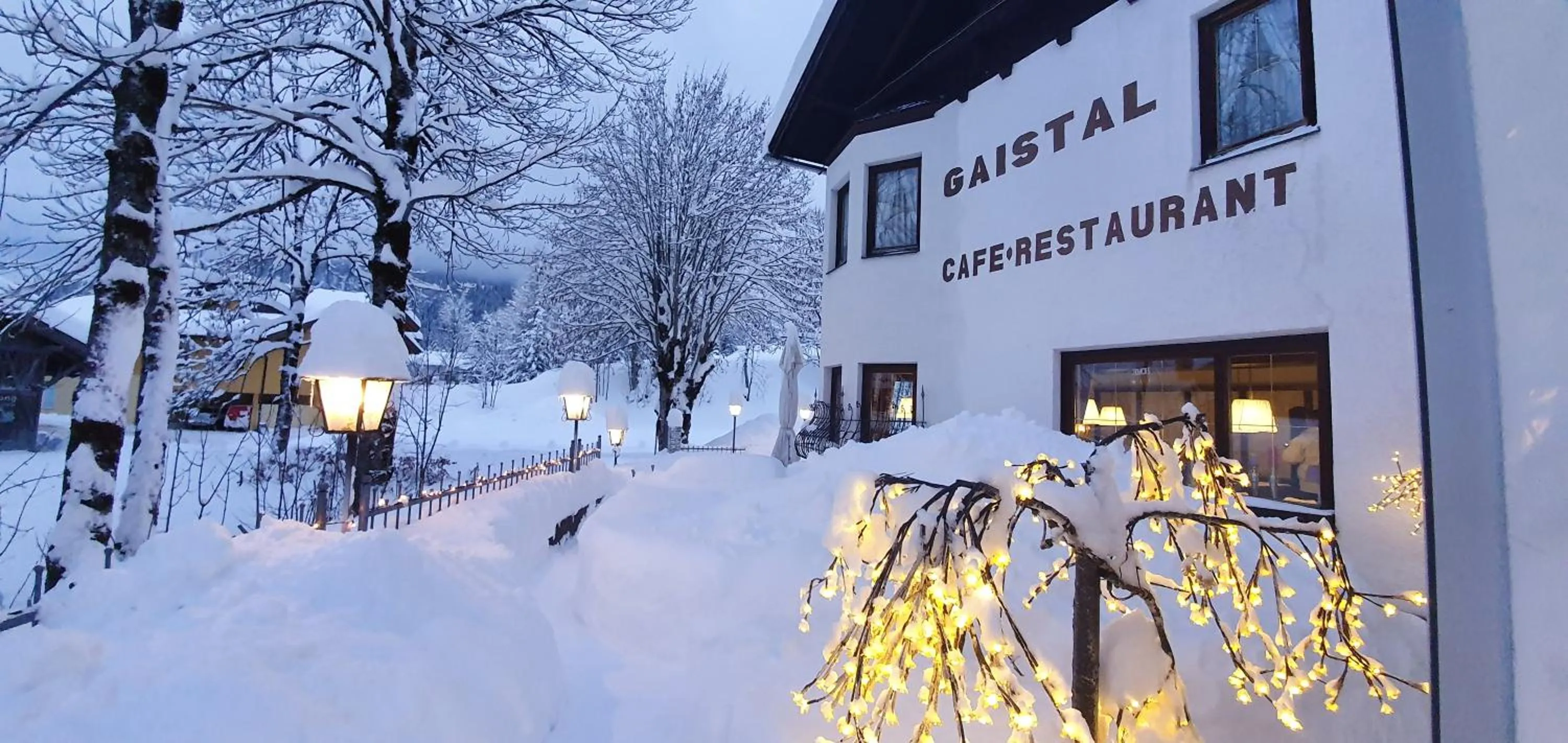 Property building in Hotel Gasthof Gaistal