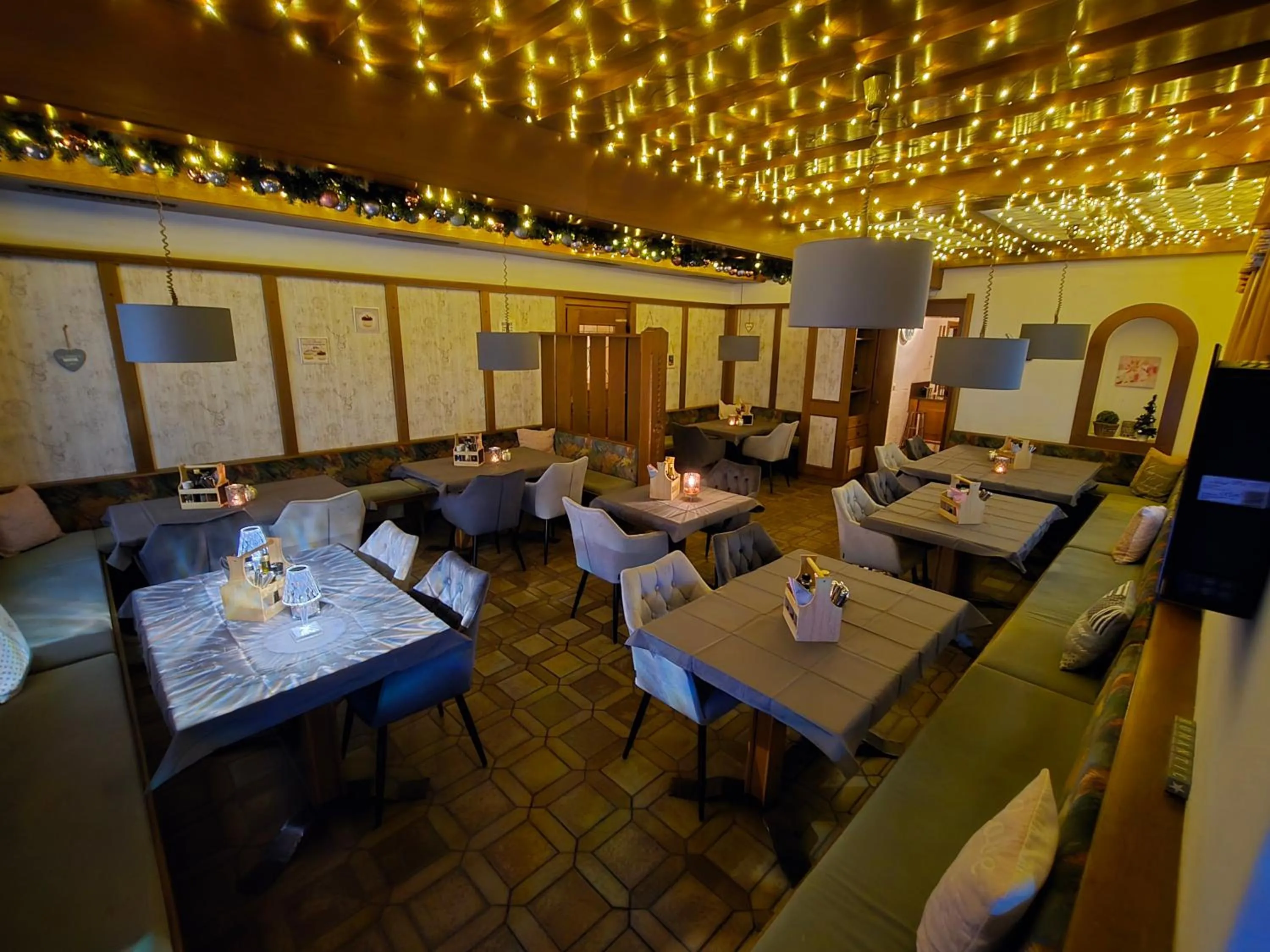 Restaurant/places to eat in Hotel Gasthof Gaistal