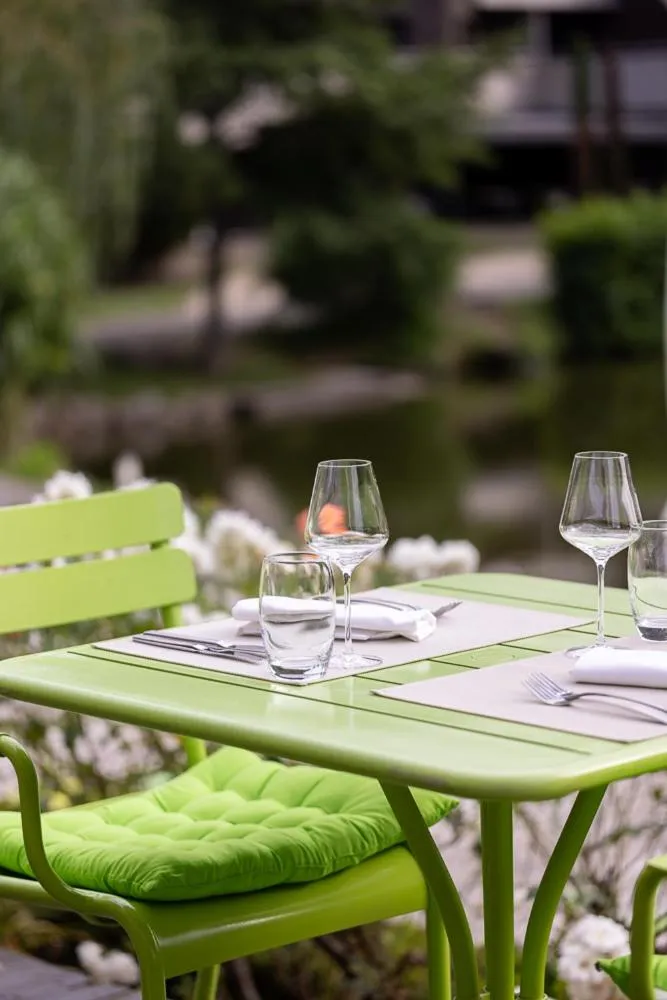 Restaurant/places to eat in Hôtel Les Rives