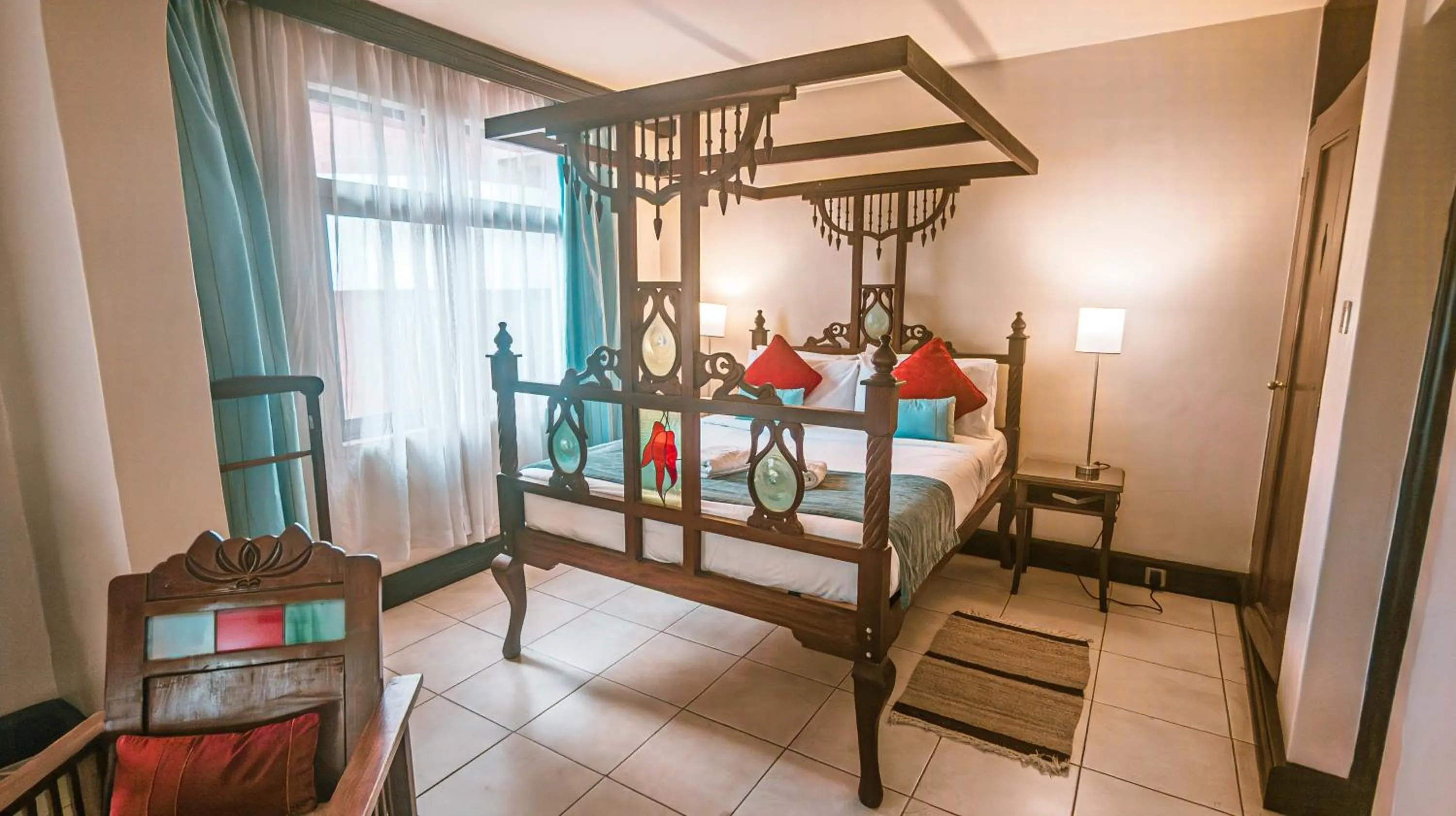 Bedroom, Bed in Muthu Silver Springs Hotel