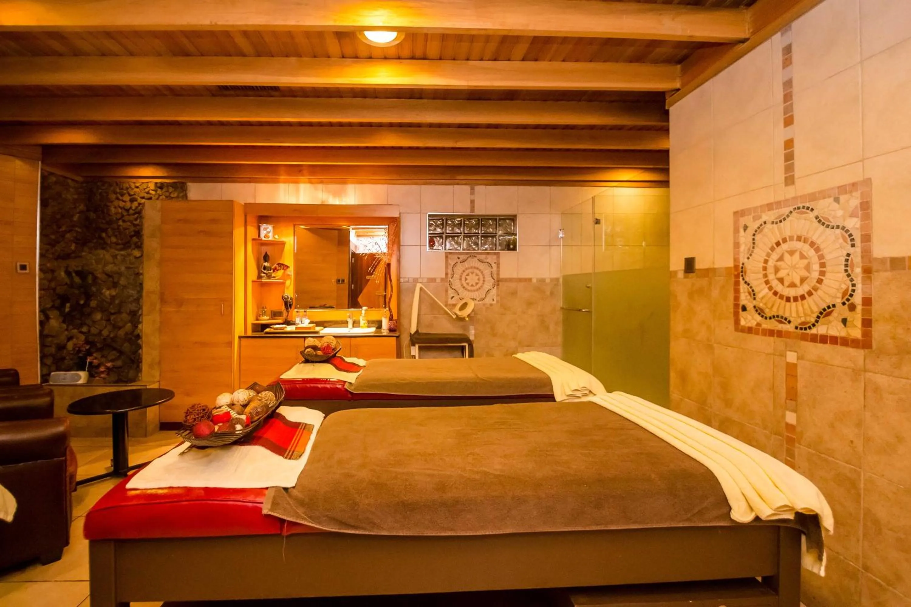 Spa and wellness centre/facilities, Bed in Muthu Silver Springs Hotel