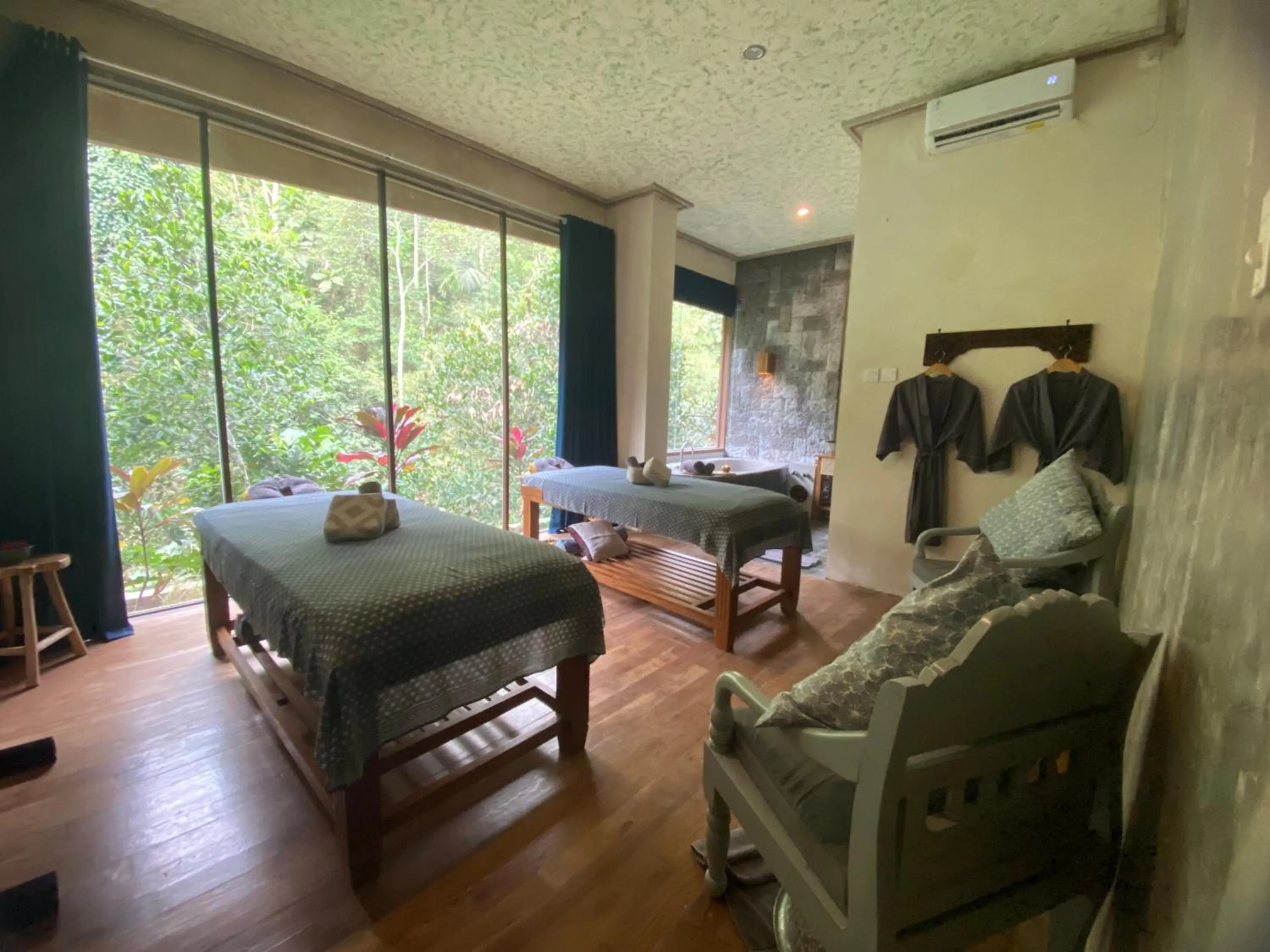 Spa and wellness centre/facilities in Kenran Resort Ubud By Soscomma