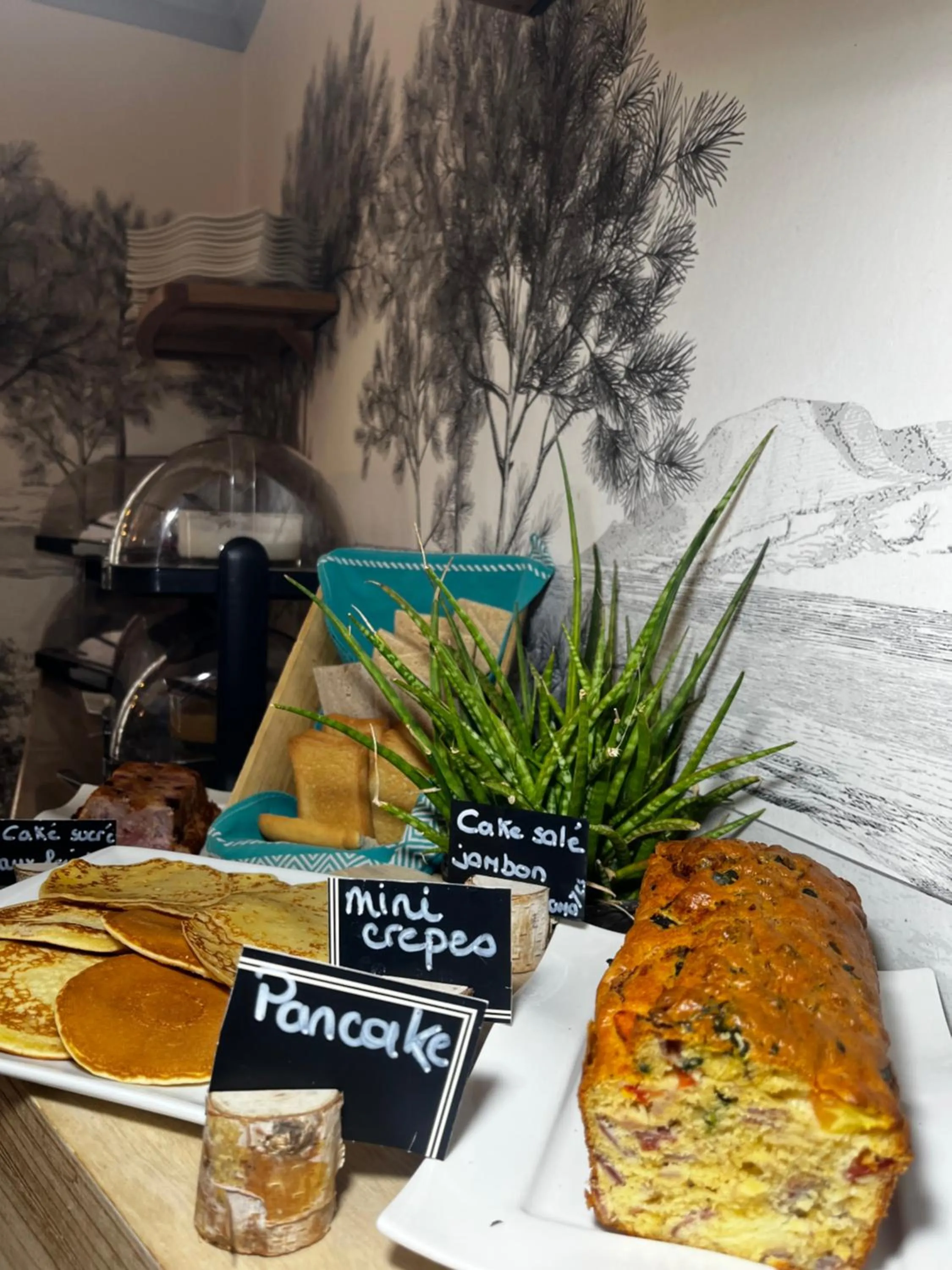 Breakfast in Hotel de La Paix