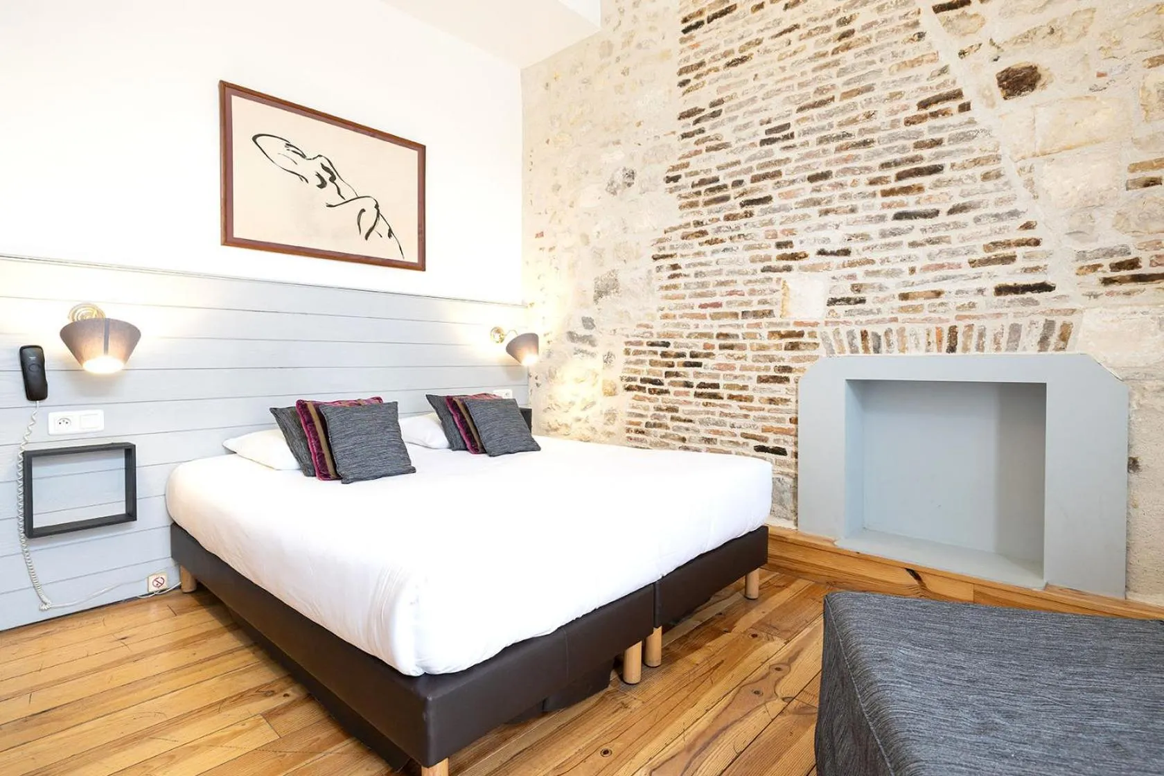 Bed in Hotel de La Paix