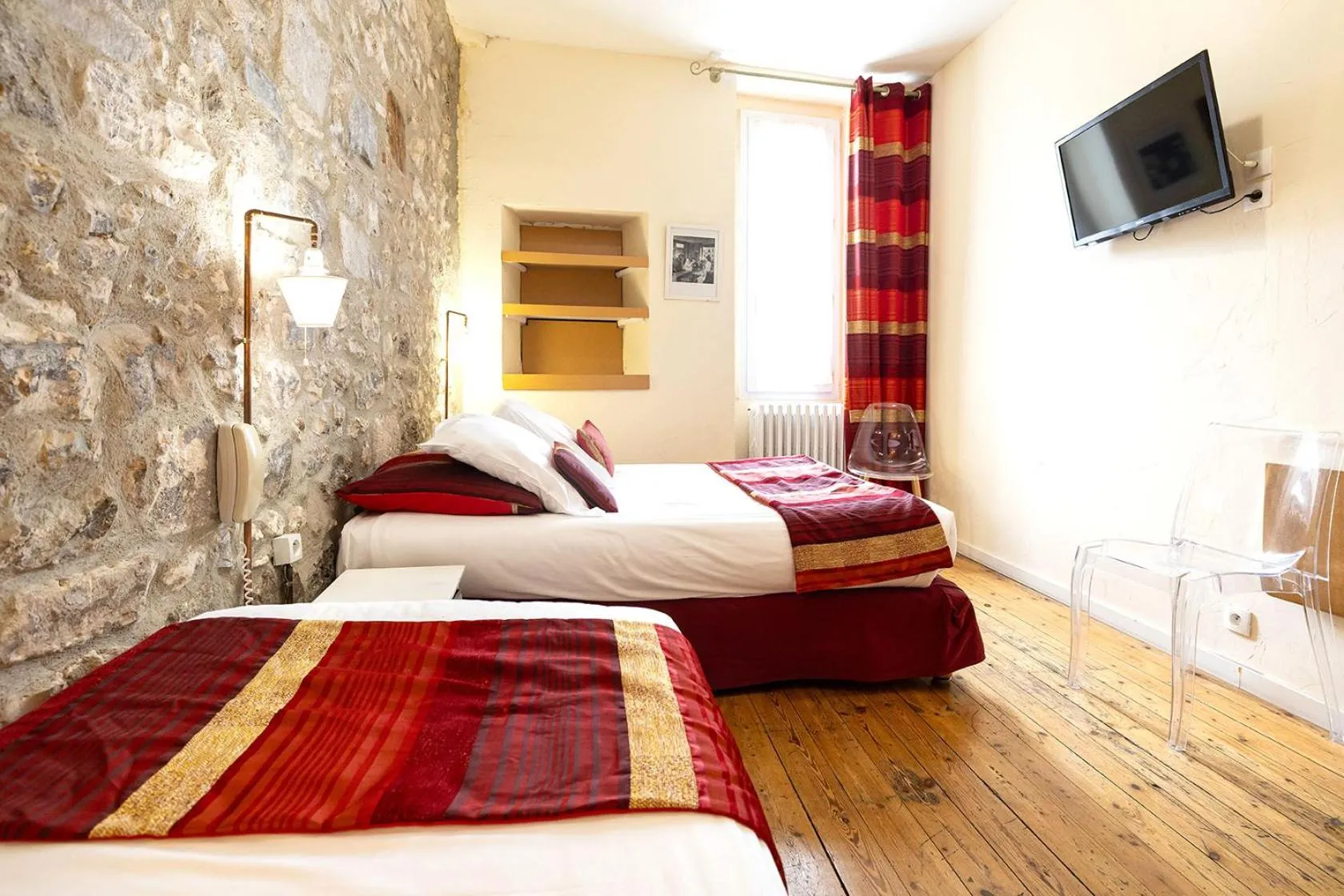 Bed in Hotel de La Paix