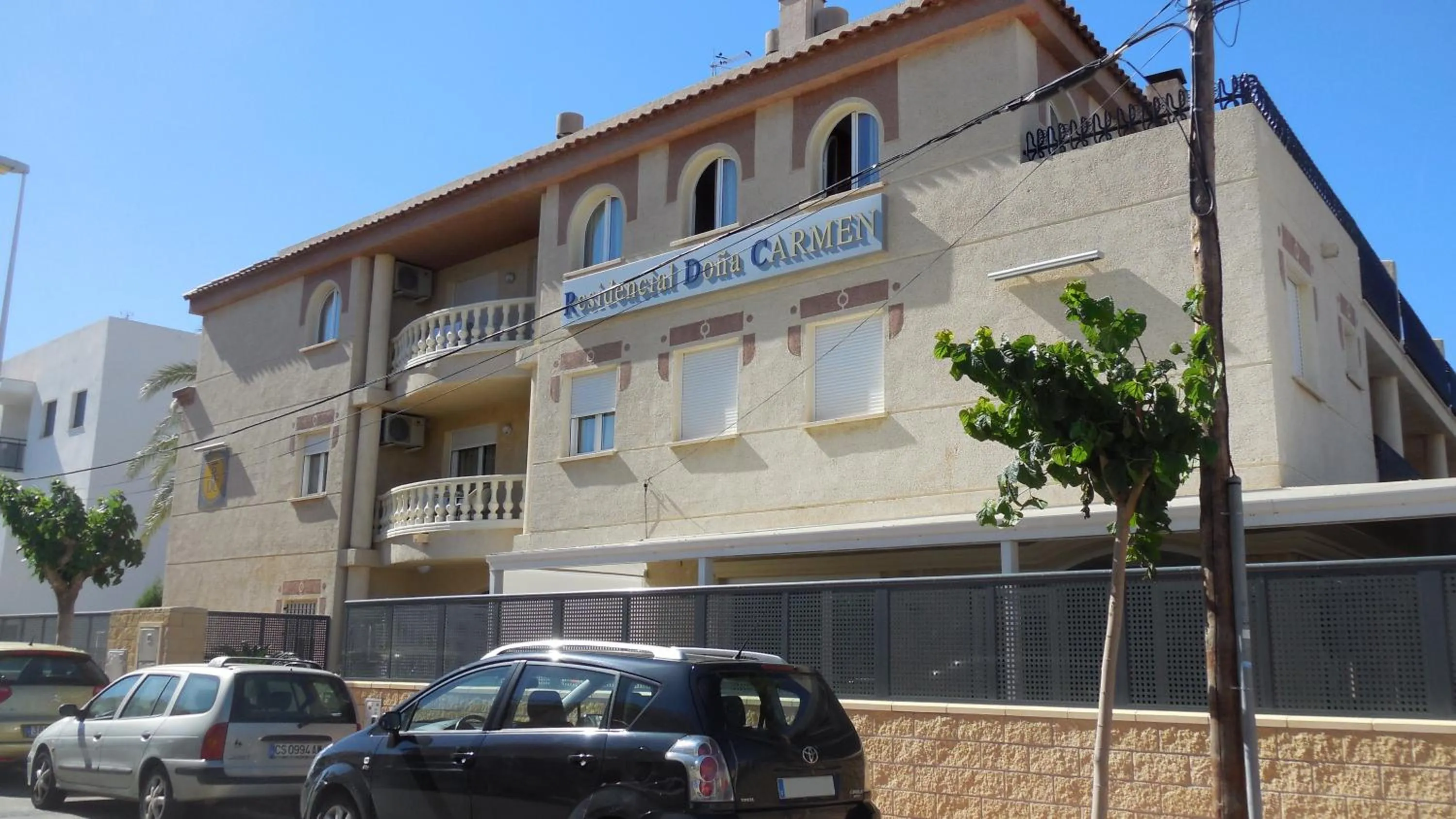 Property building in Apartamentos Doña Carmen 3000