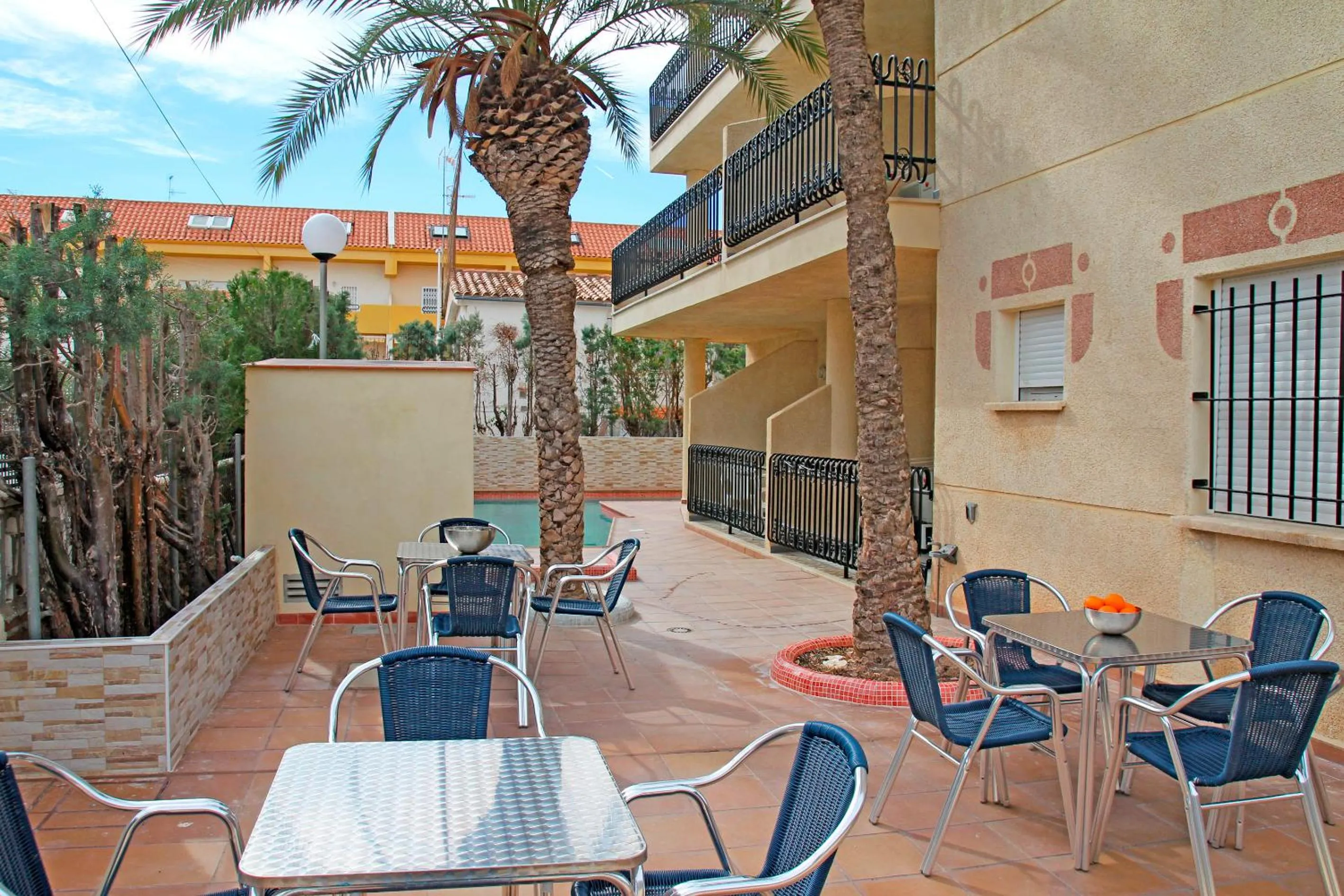 Restaurant/places to eat in Apartamentos Doña Carmen 3000