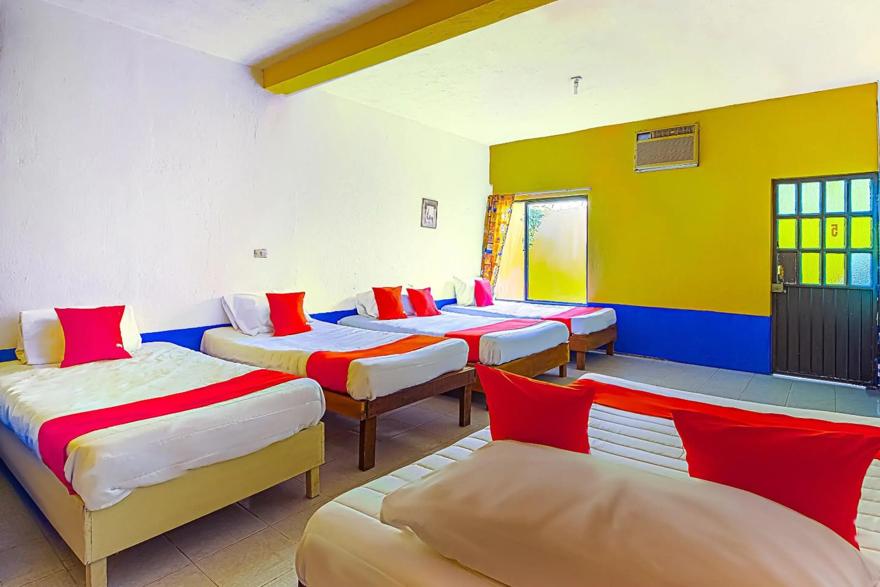 Family Room - single occupancy in OYO Hotel Posada Los Faroles,Tabasco Family Room - single occupancy in OYO Hotel Posada Los Faroles,Tabasco