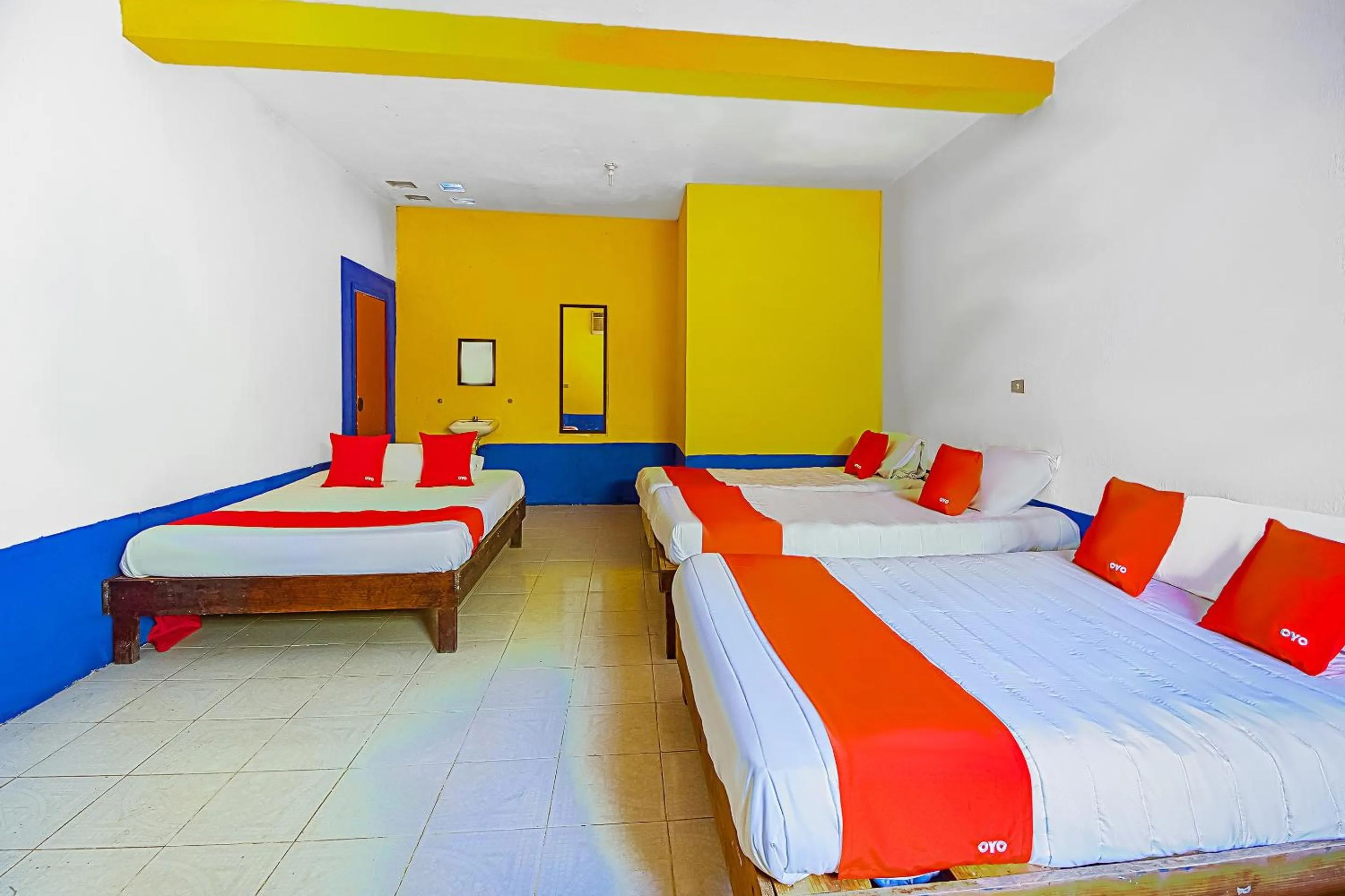 Bedroom, Bed in OYO Hotel Posada Los Faroles,Tabasco