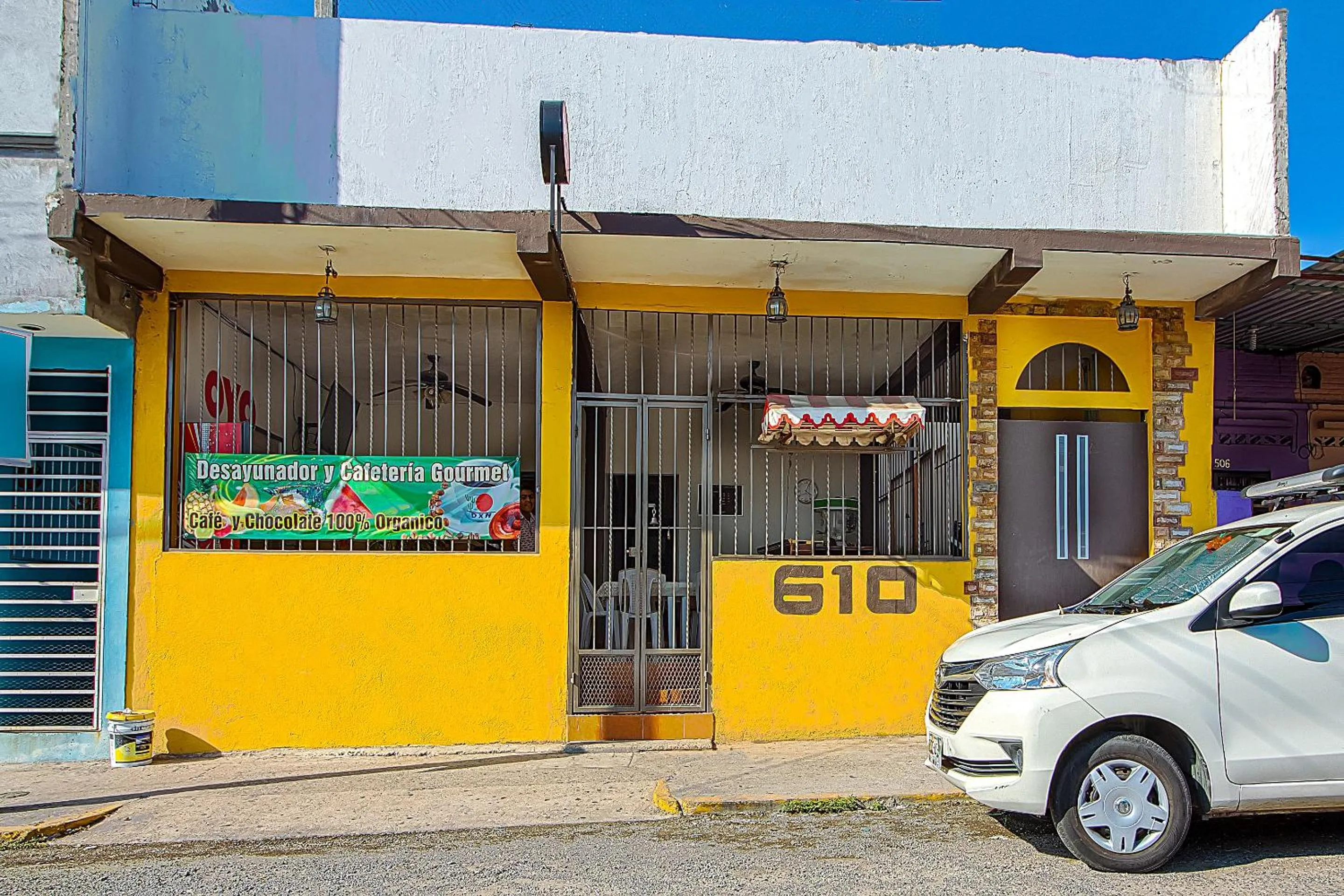 Facade/entrance in OYO Hotel Posada Los Faroles,Tabasco