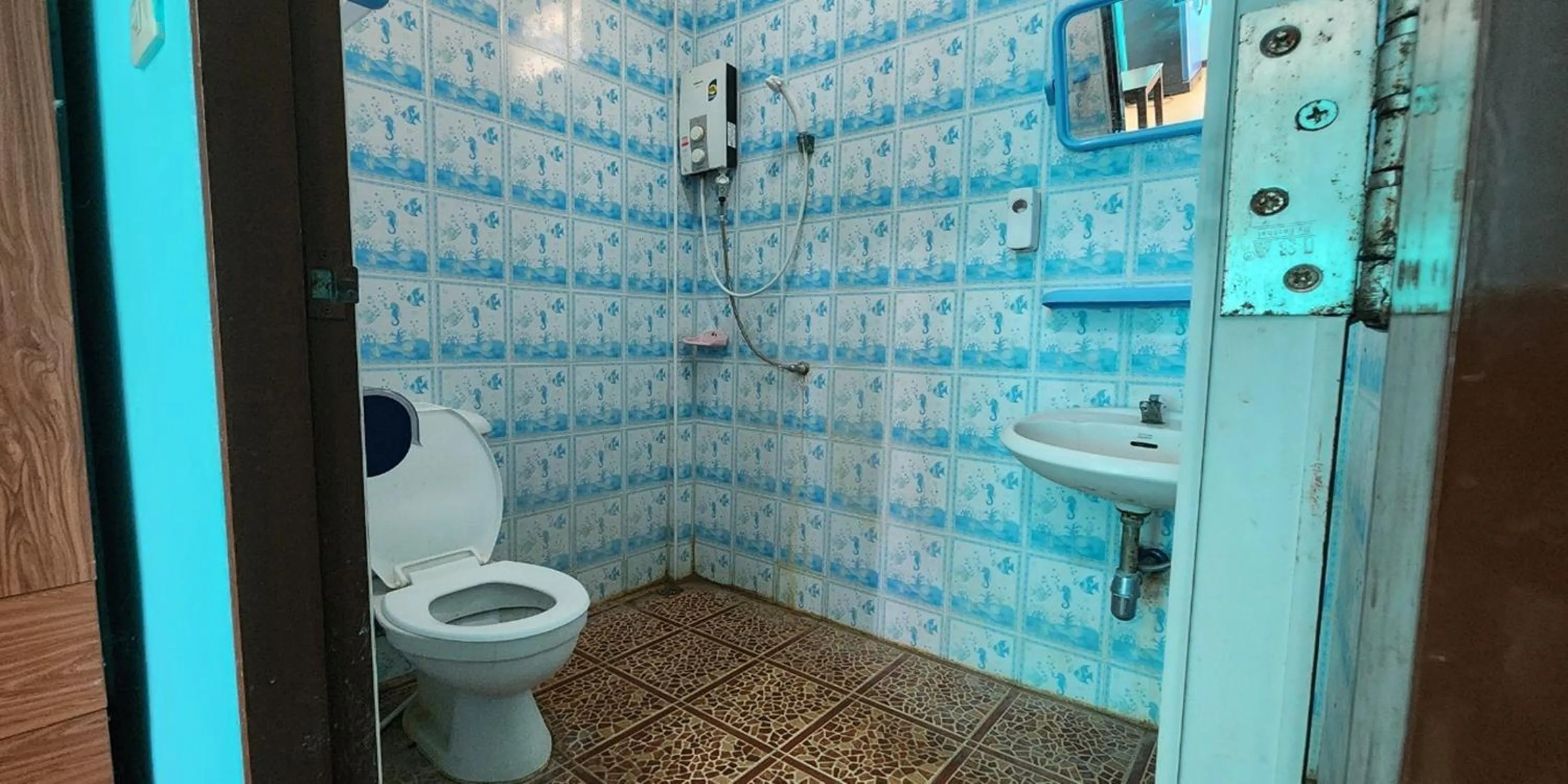 Bathroom in Chok Phikul Thong Resort