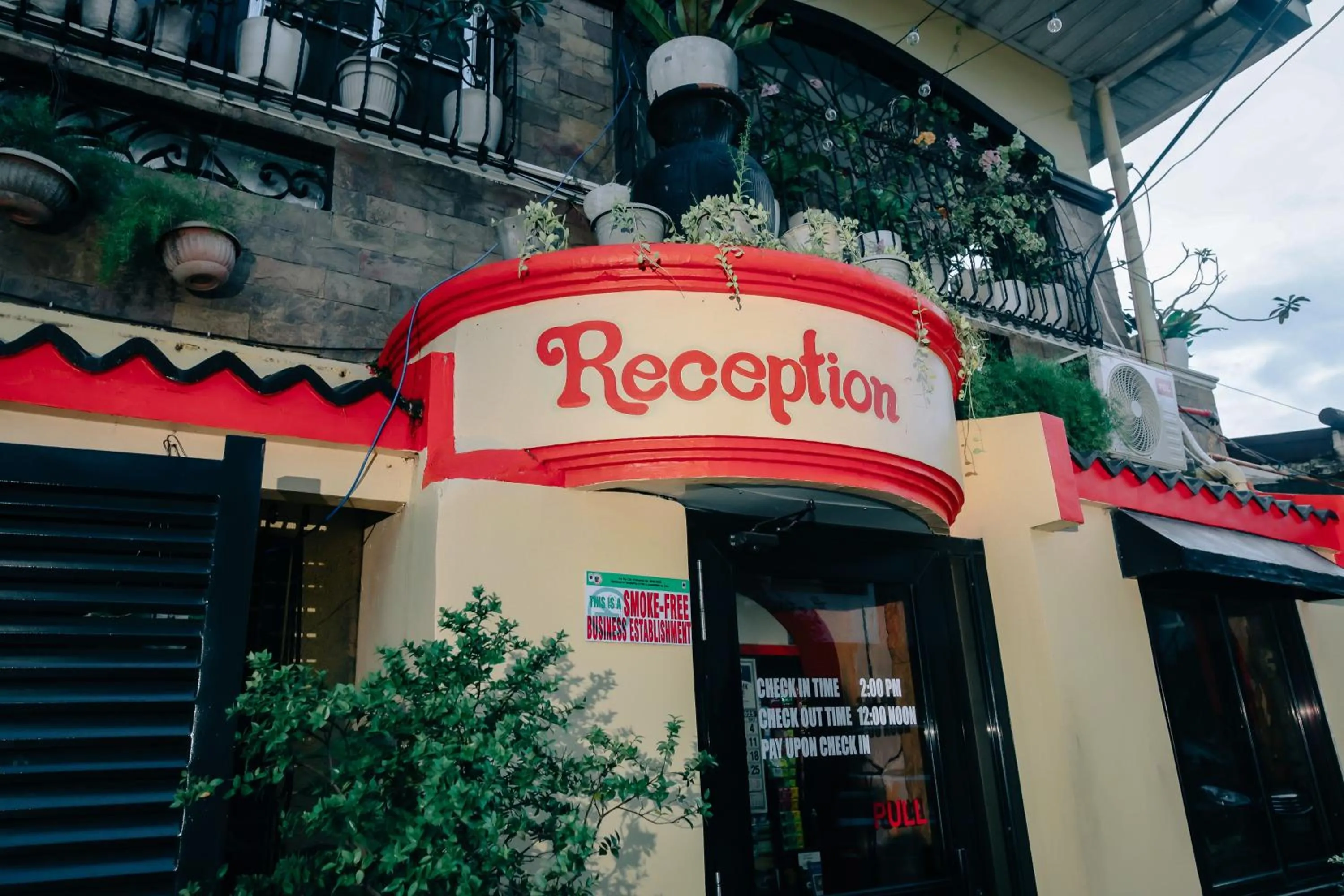 Property building in RedDoorz near Mariners Legazpi