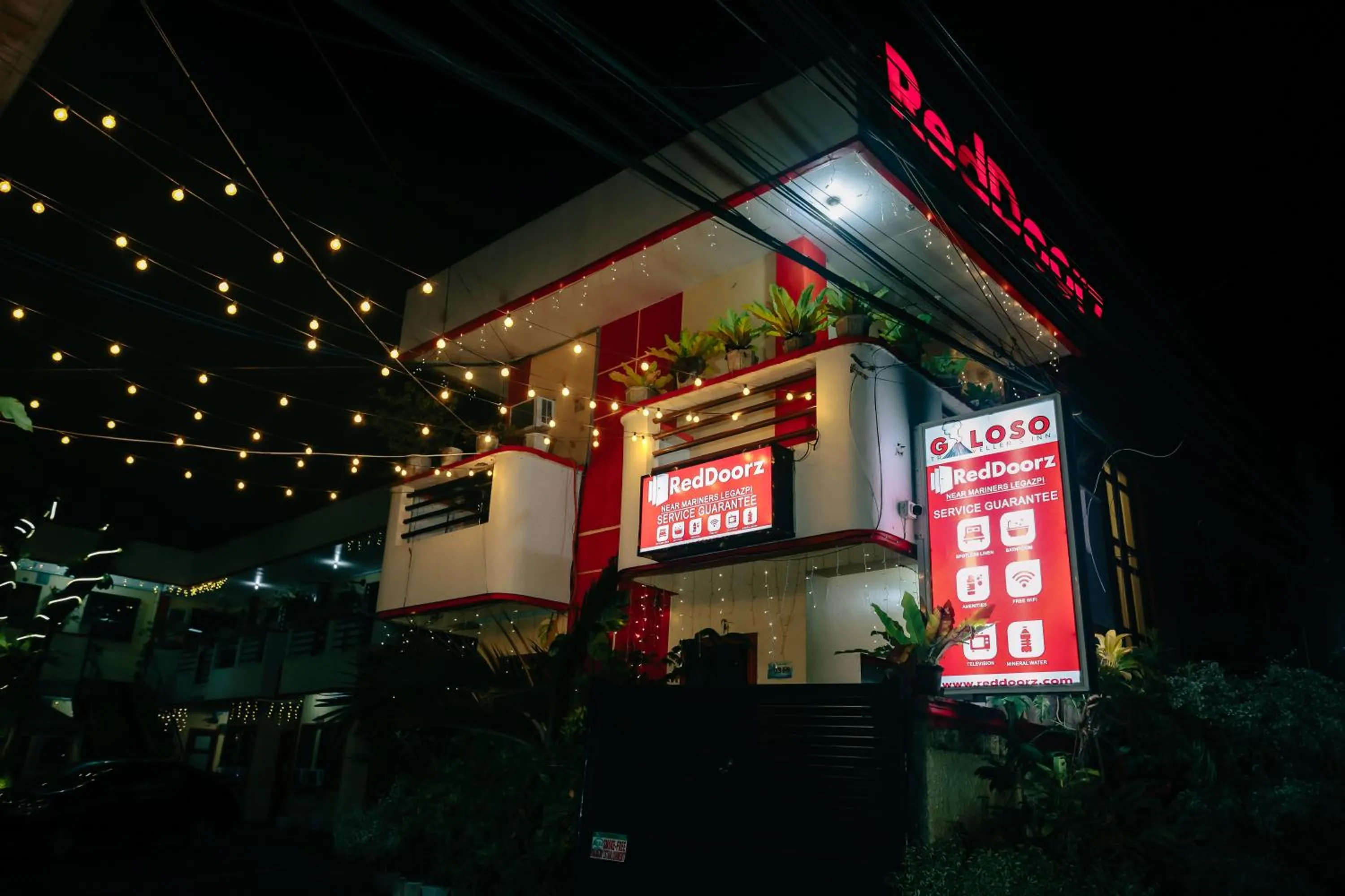 Property building in RedDoorz near Mariners Legazpi