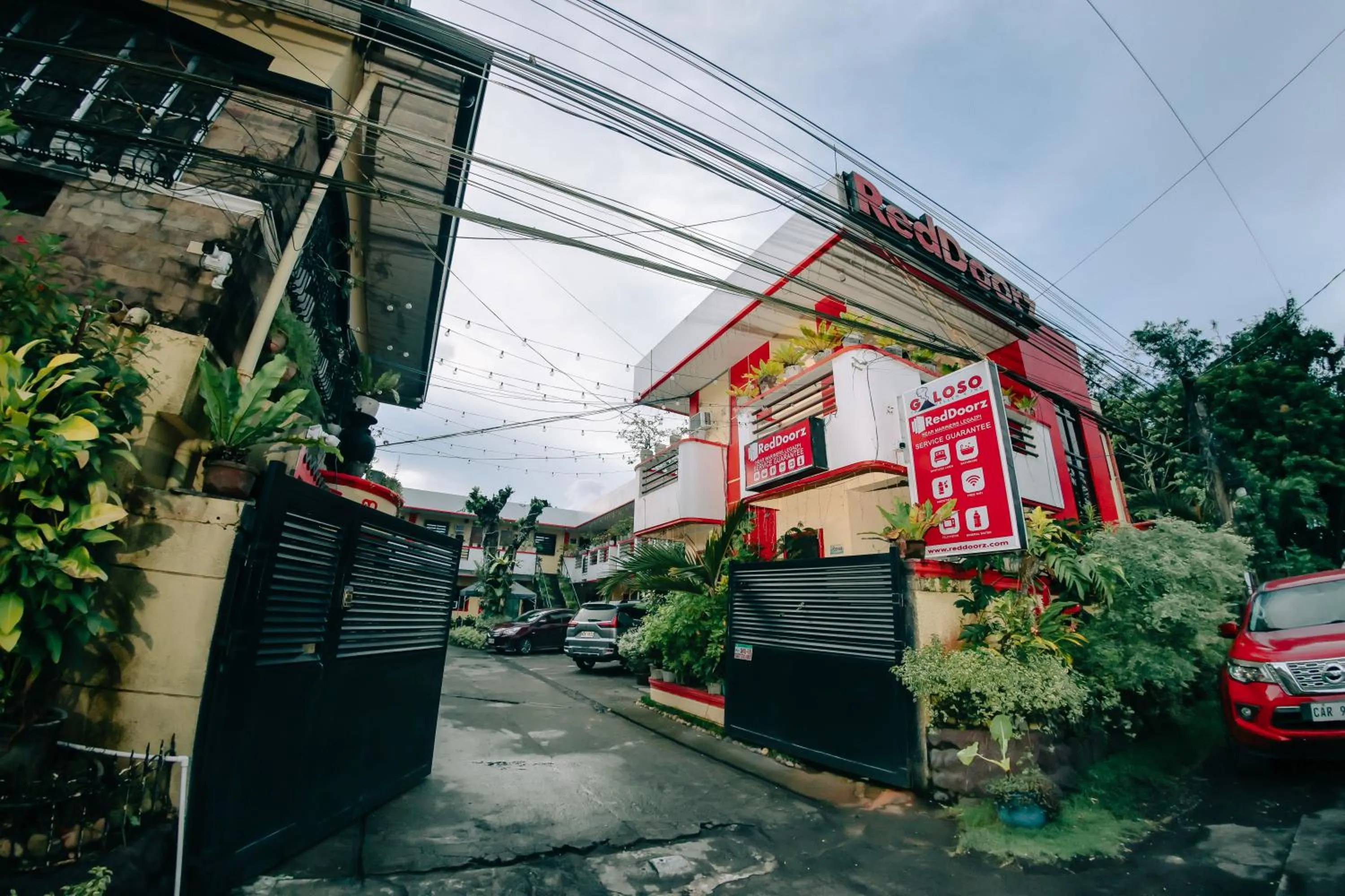 Property building in RedDoorz near Mariners Legazpi