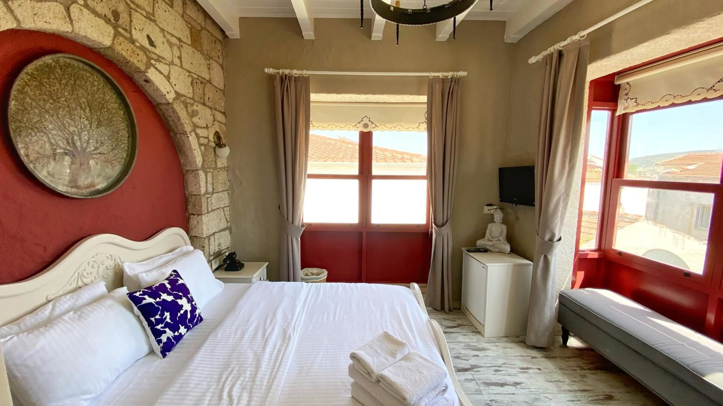Photo of the whole room, Bed in Rue d'Azur Alaçatı