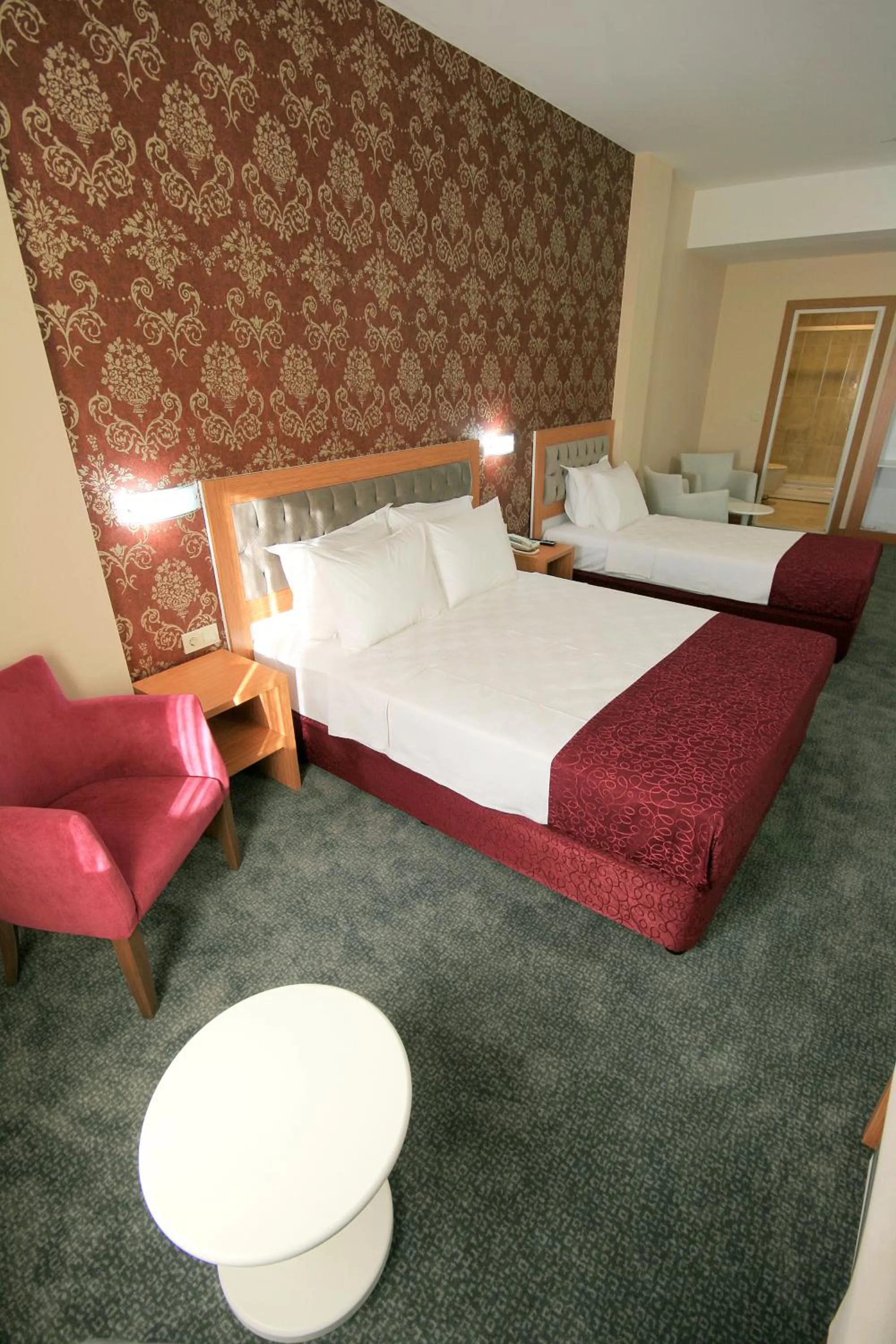 Photo of the whole room in Helikon Business Hotel