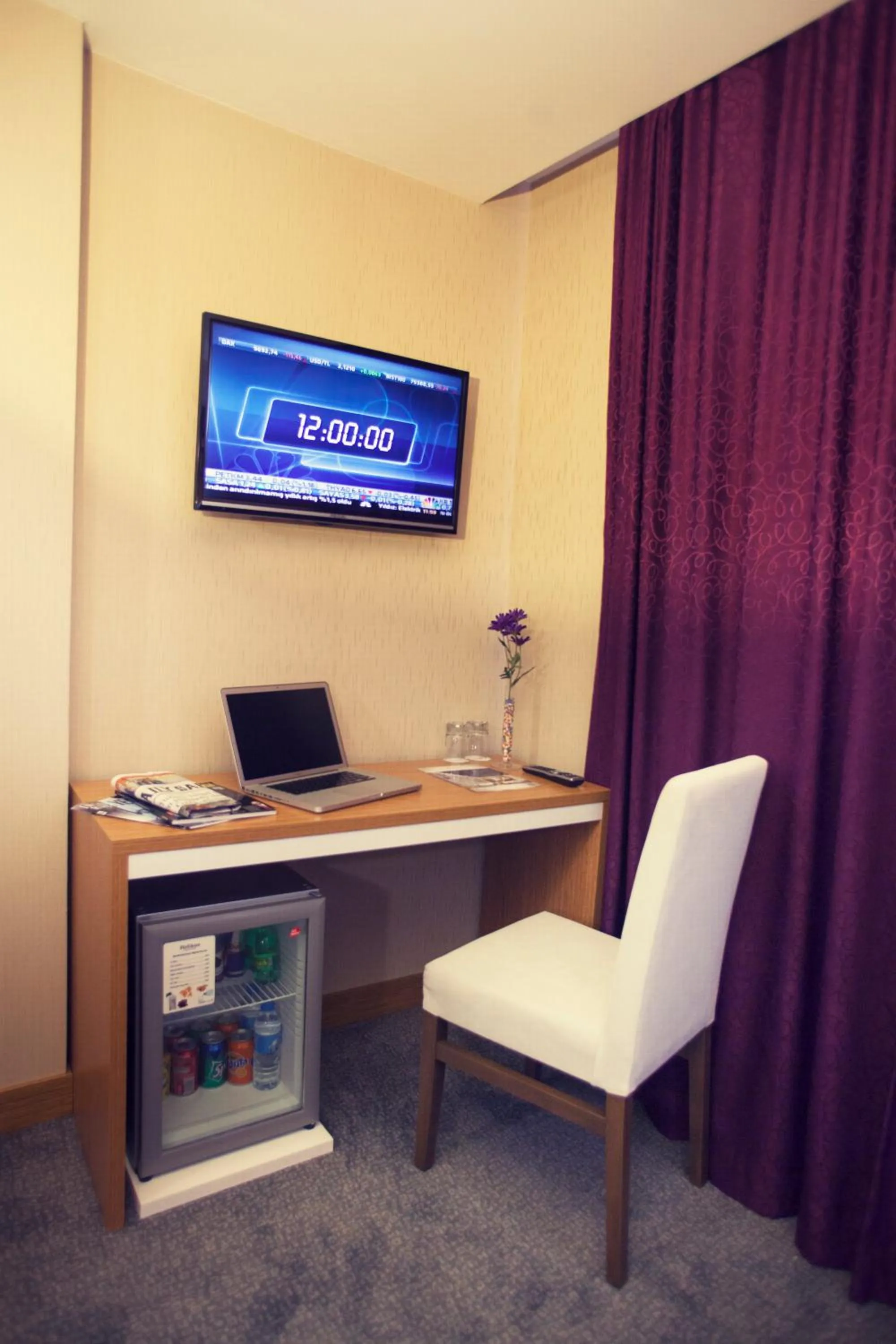 Photo of the whole room in Helikon Business Hotel