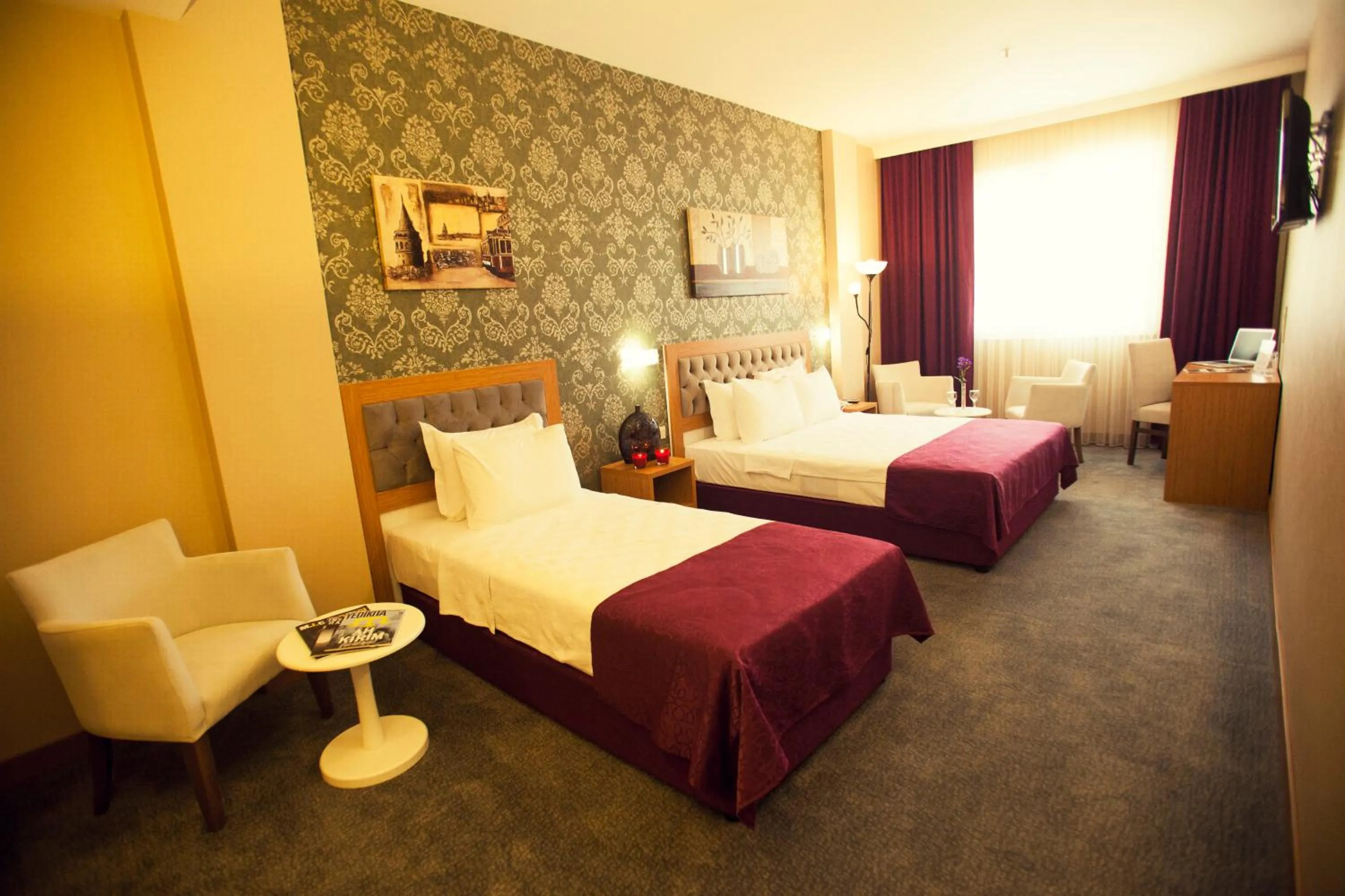 Bedroom in Helikon Business Hotel