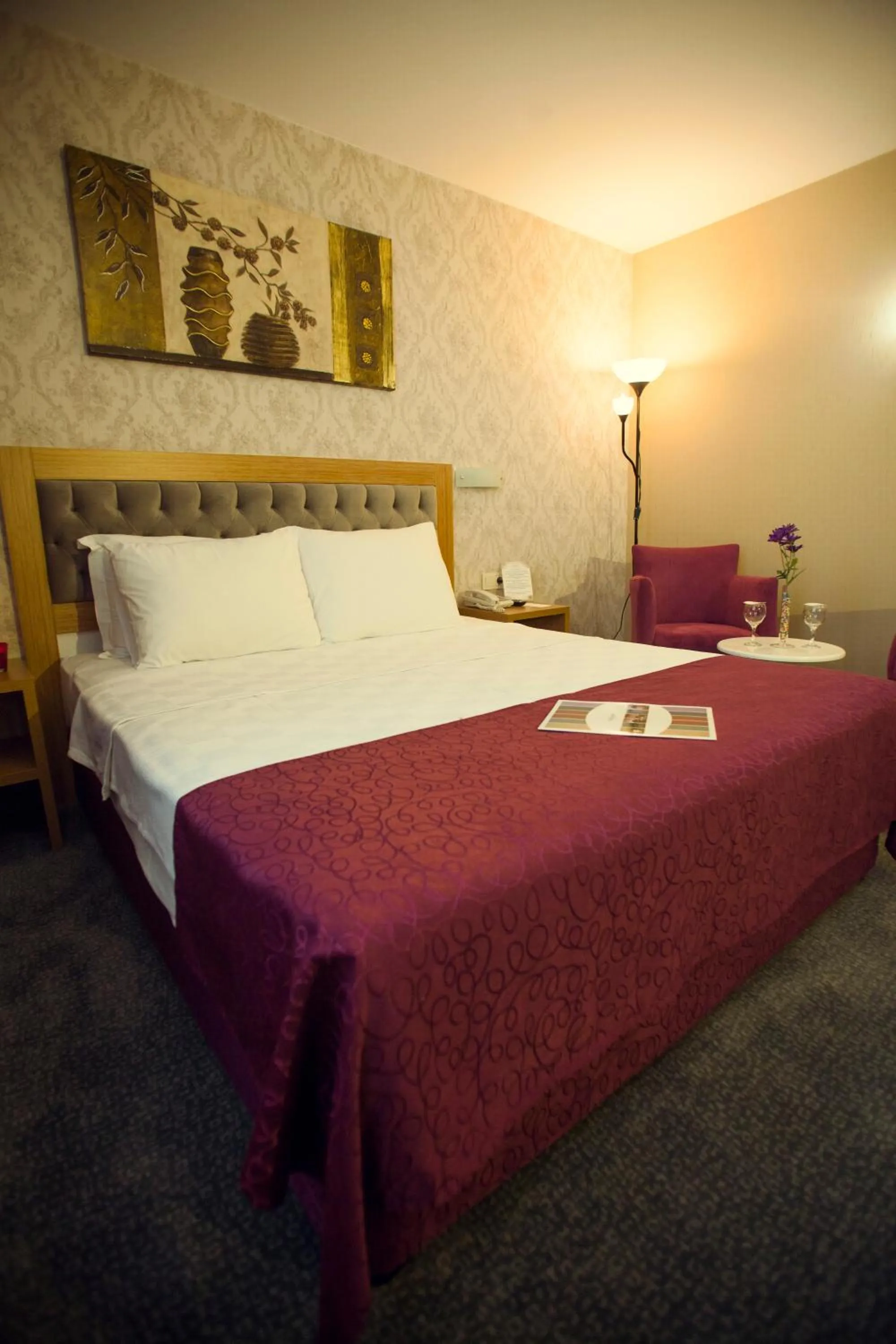 Bedroom in Helikon Business Hotel