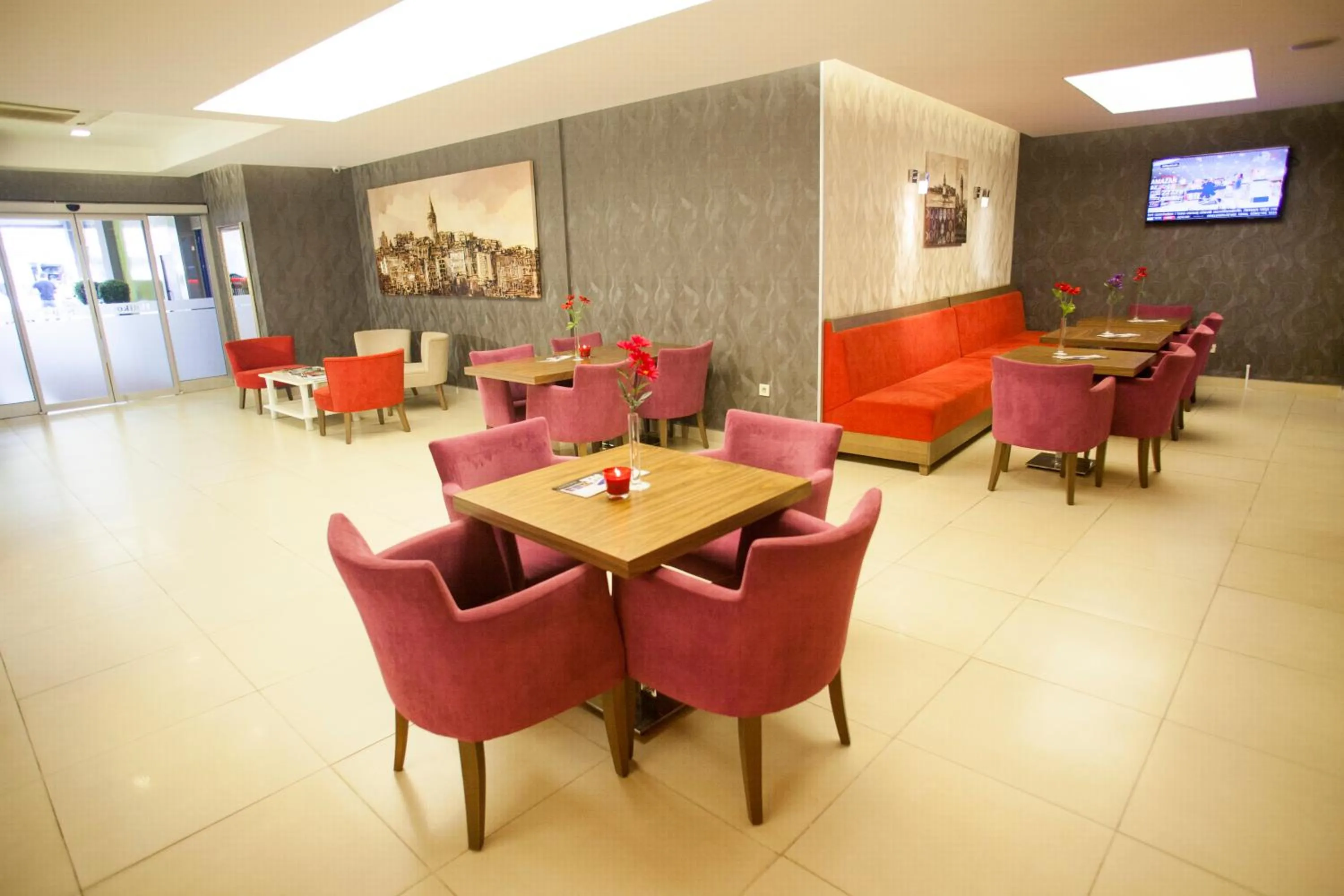 Lobby or reception in Helikon Business Hotel