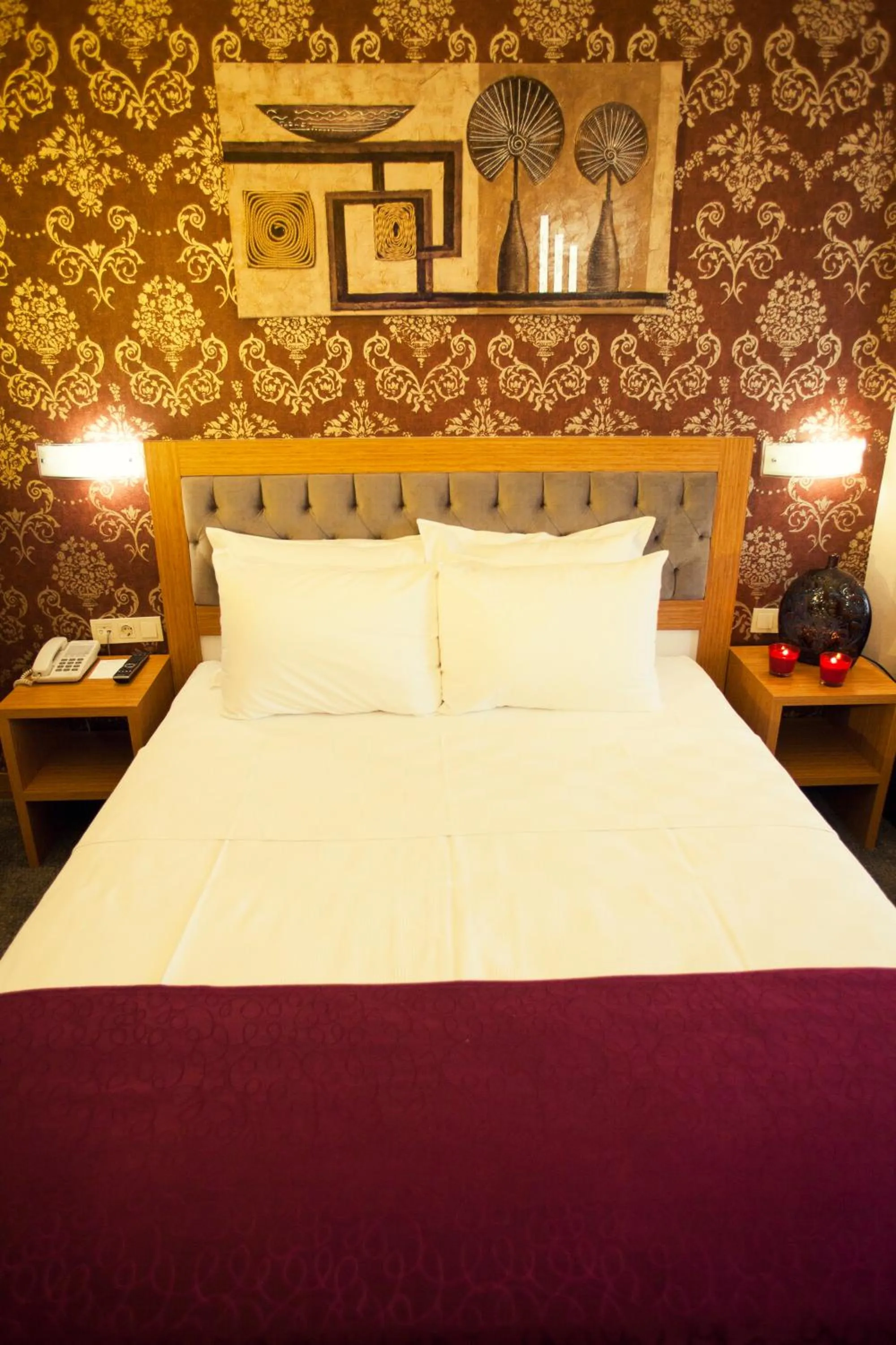 Bedroom in Helikon Business Hotel