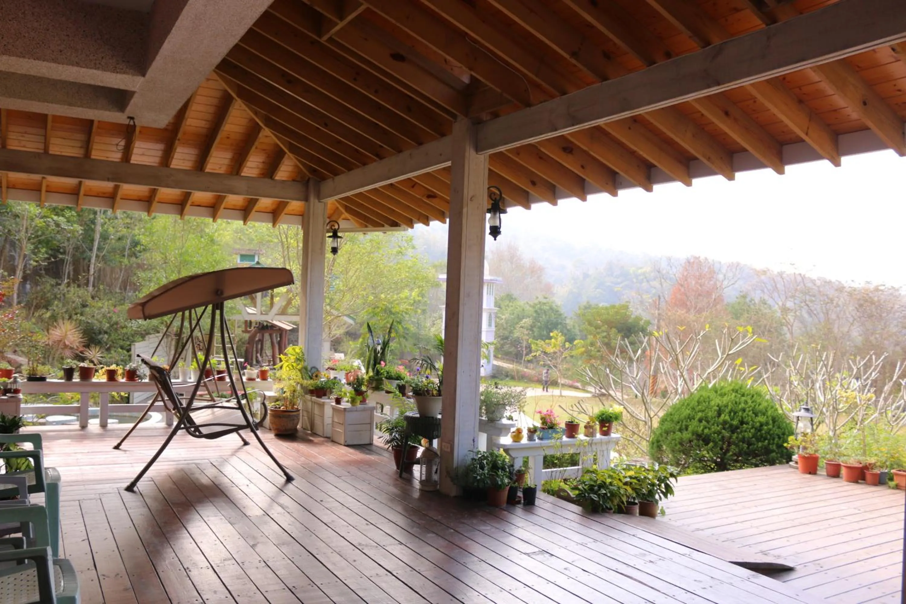 Balcony/Terrace in Bear Meets Moose Homestay B&B