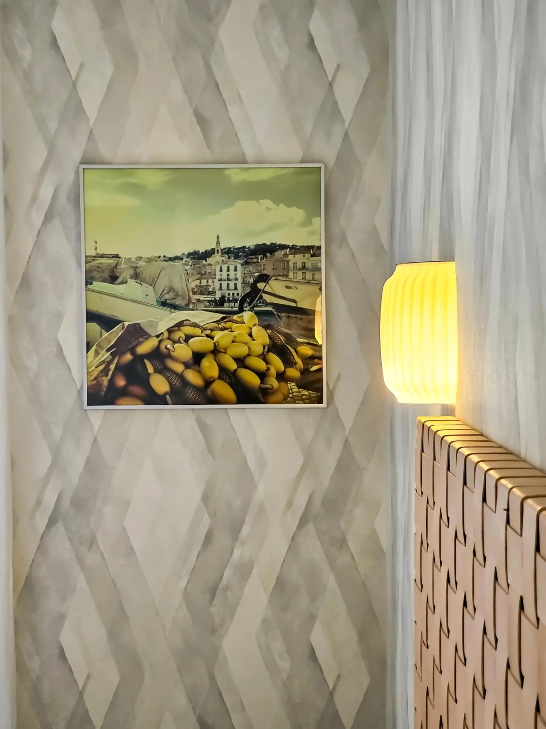 Decorative detail in Hôtel L'orque Bleue