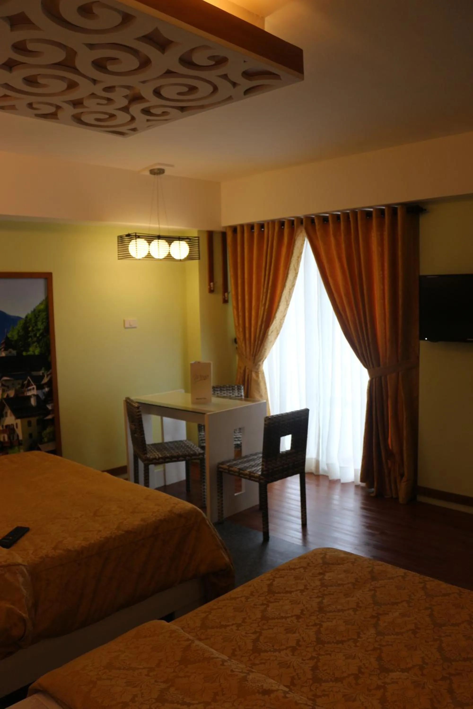 Bed in Eurotel Boracay